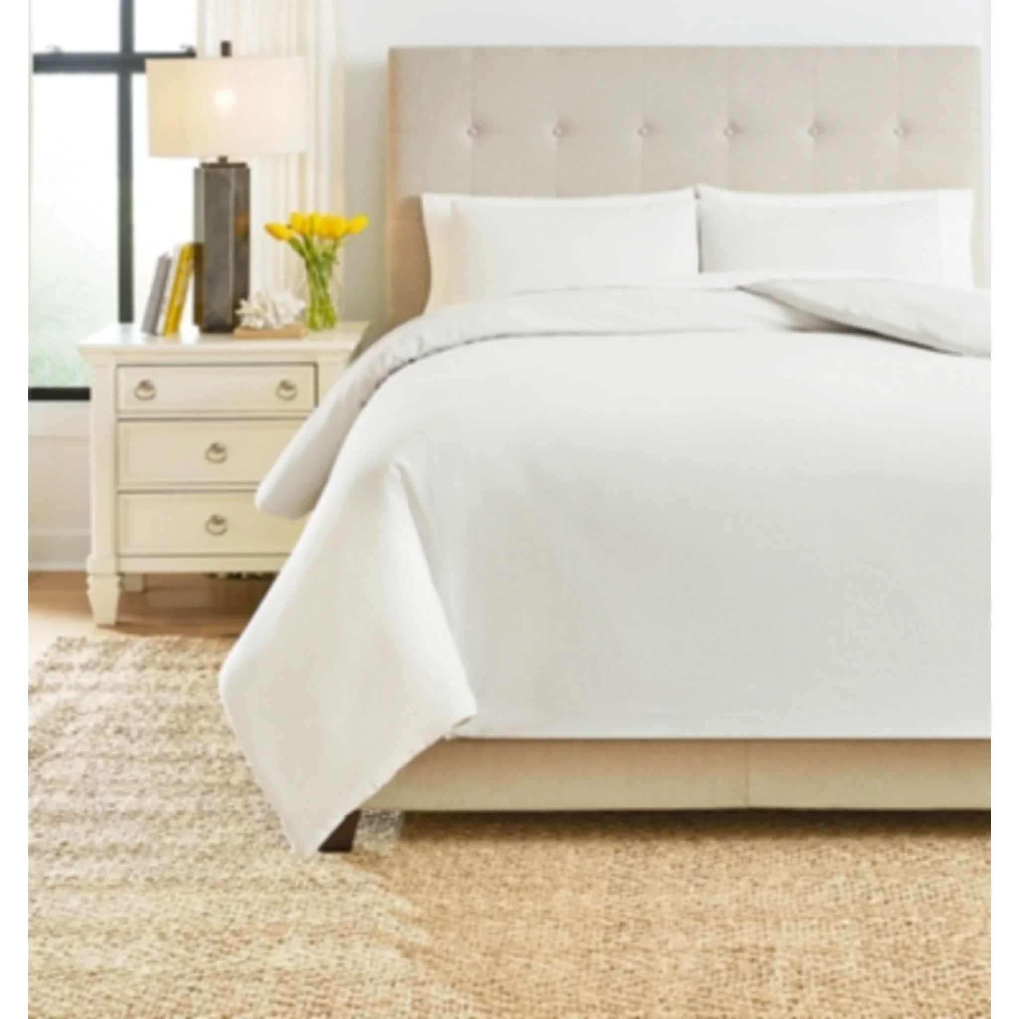 Eilena King Comforter Set - Image 5