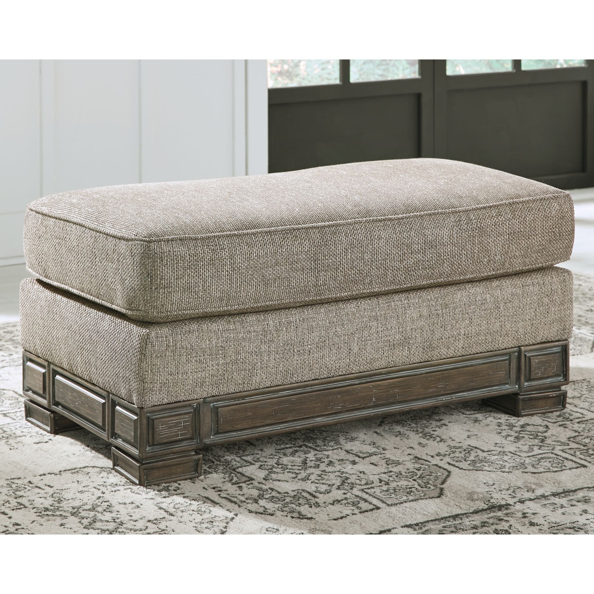 Einsgrove Ottoman - Image 2