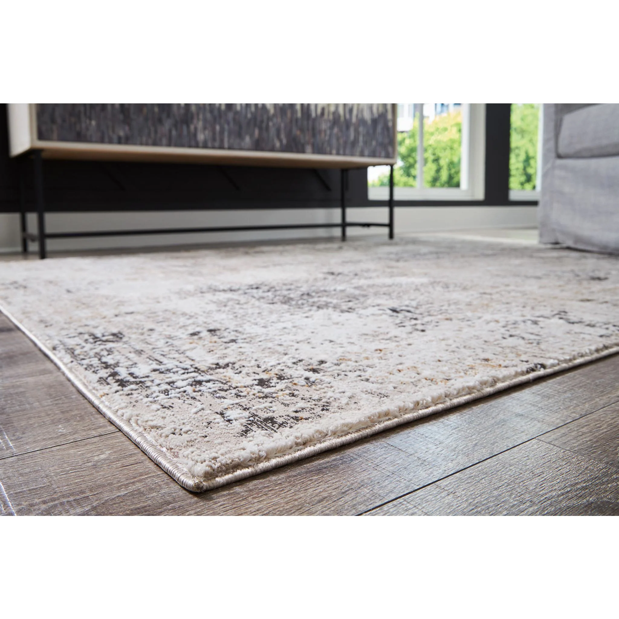 Elaning Area Rug - Image 6