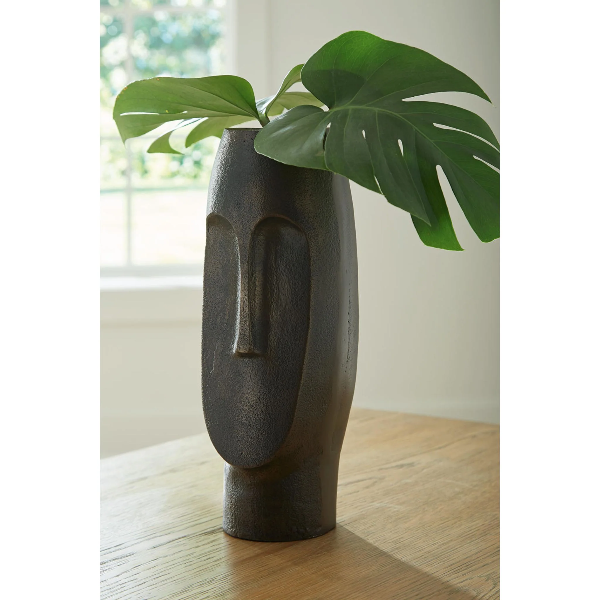 Elanman Vase - Image 2