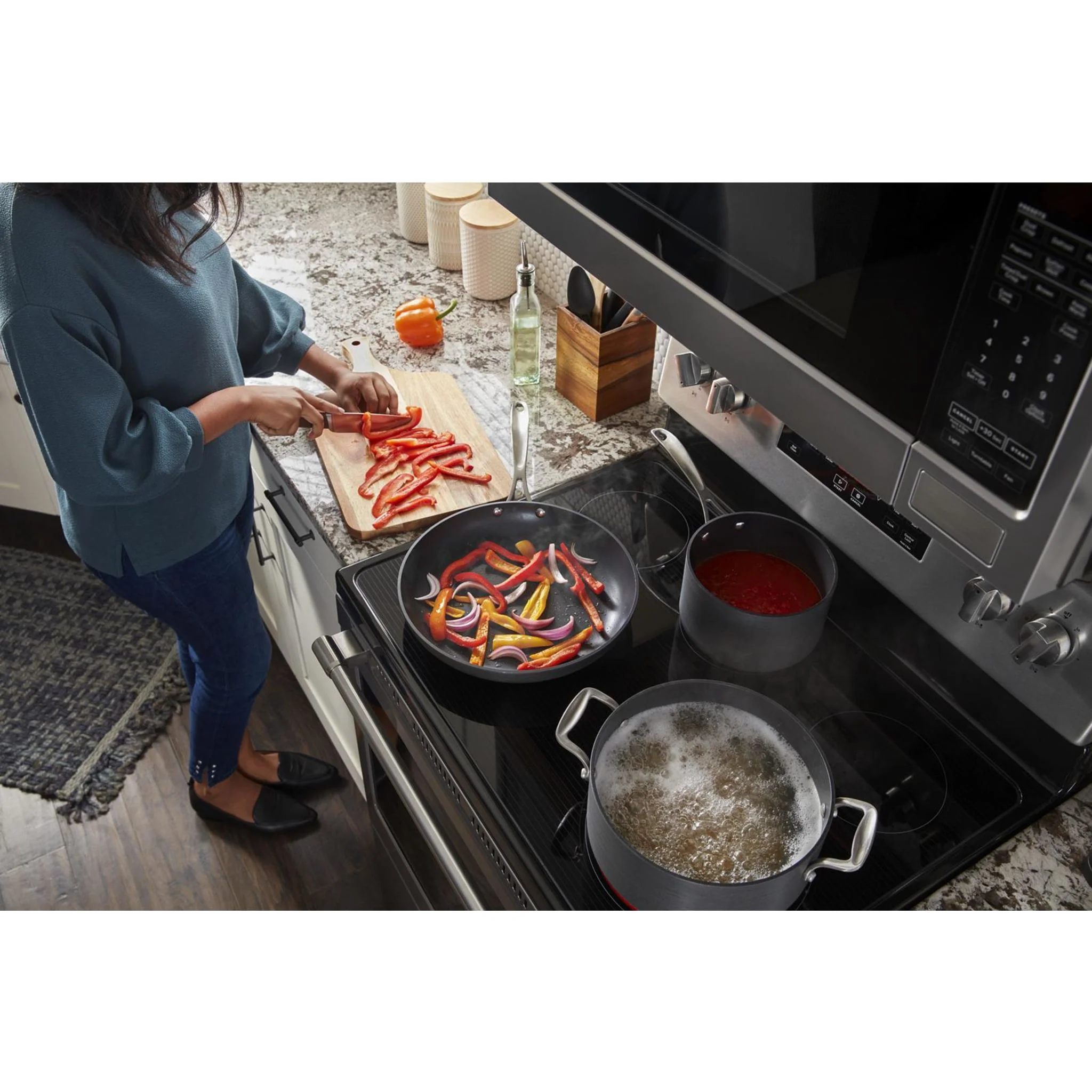 Maytag Electric Range with Air Fryer and Basket - 5.3 cu. ft. (YMER7700LZ) - Image 17