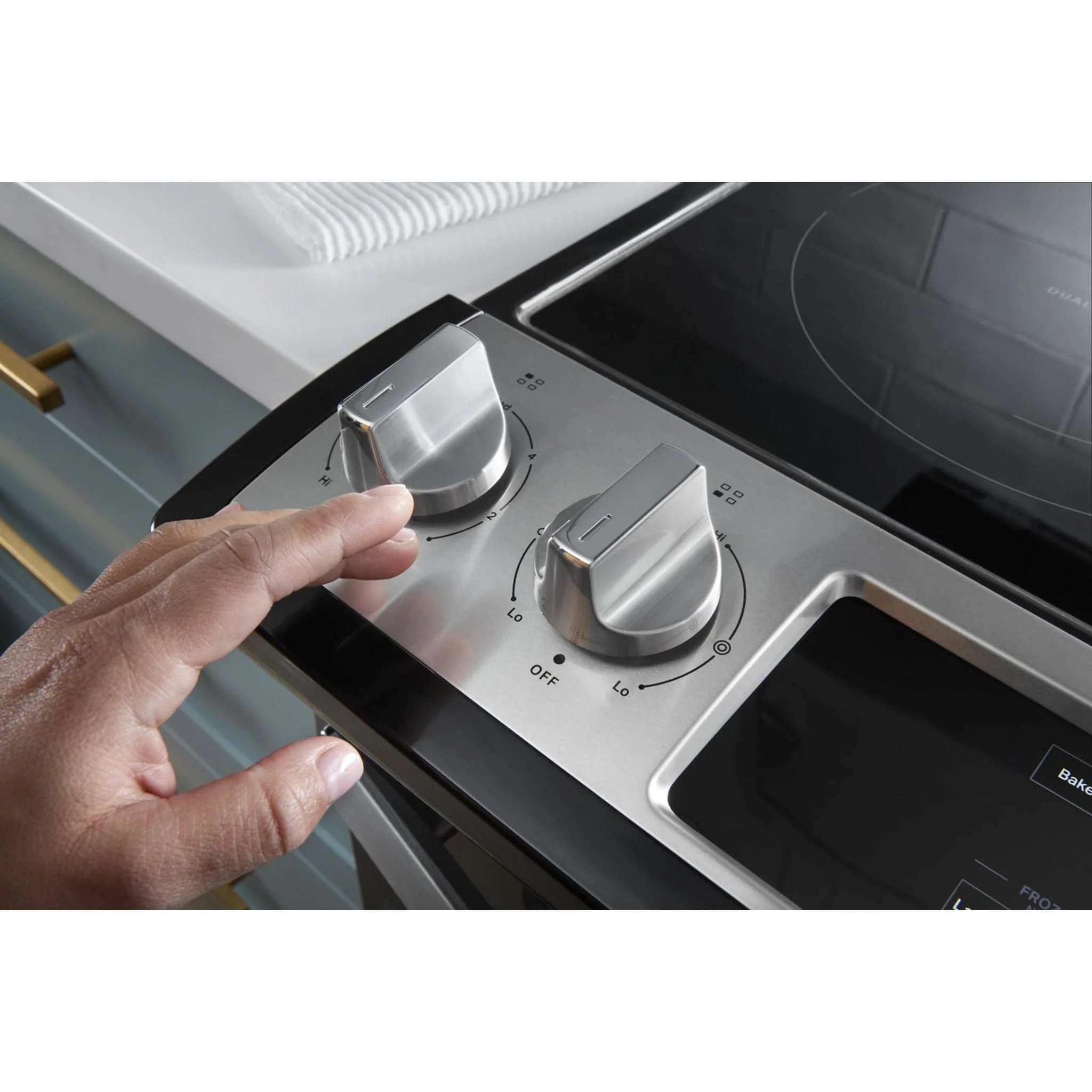 Whirlpool 4.8 Cu. Ft. Electric Range with Frozen BakeTechnology -White (YWEE515S0LW) - Image 30