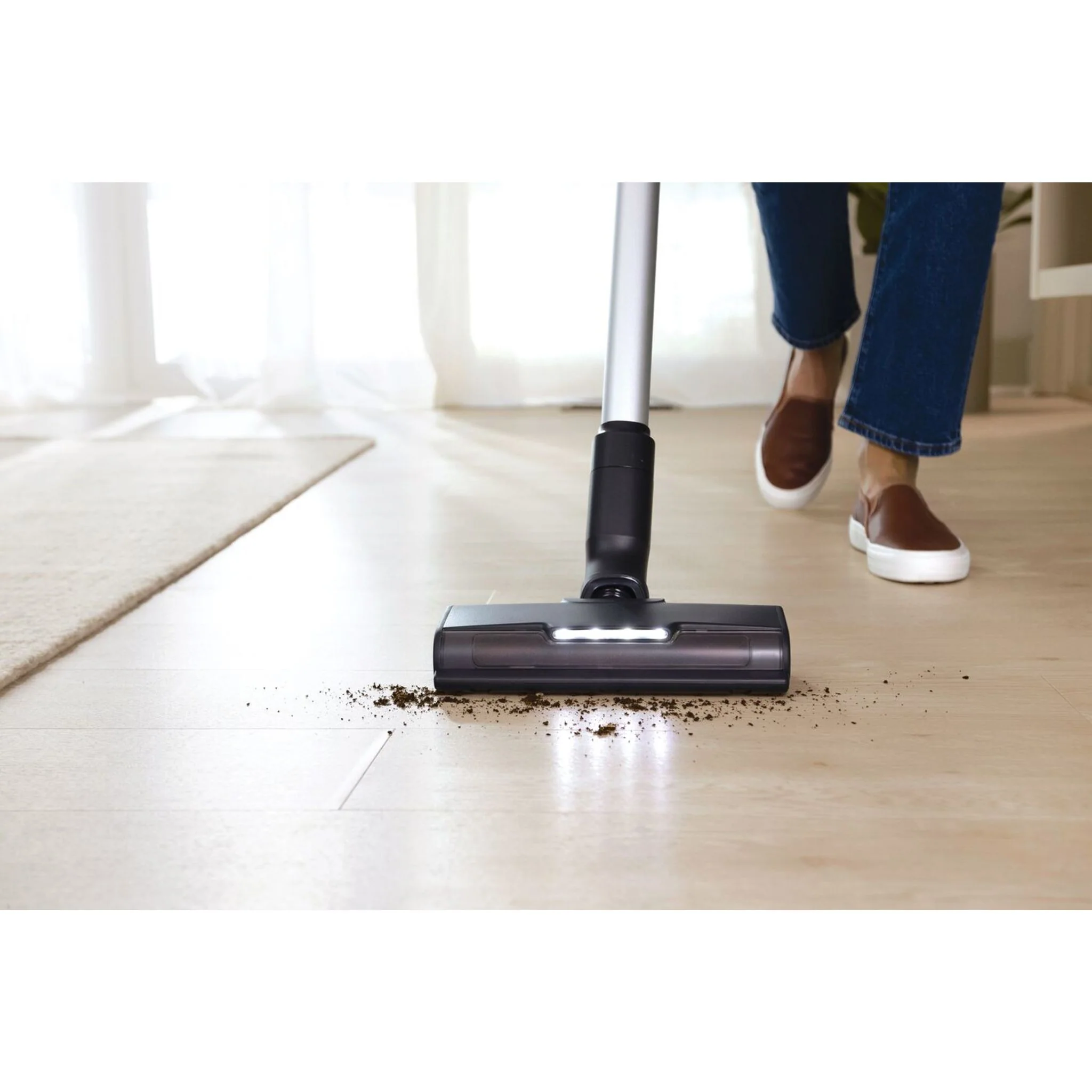Electrolux Ultimate600™ Complete Home Vacuum - White (EHVS65W1AW) - Image 7
