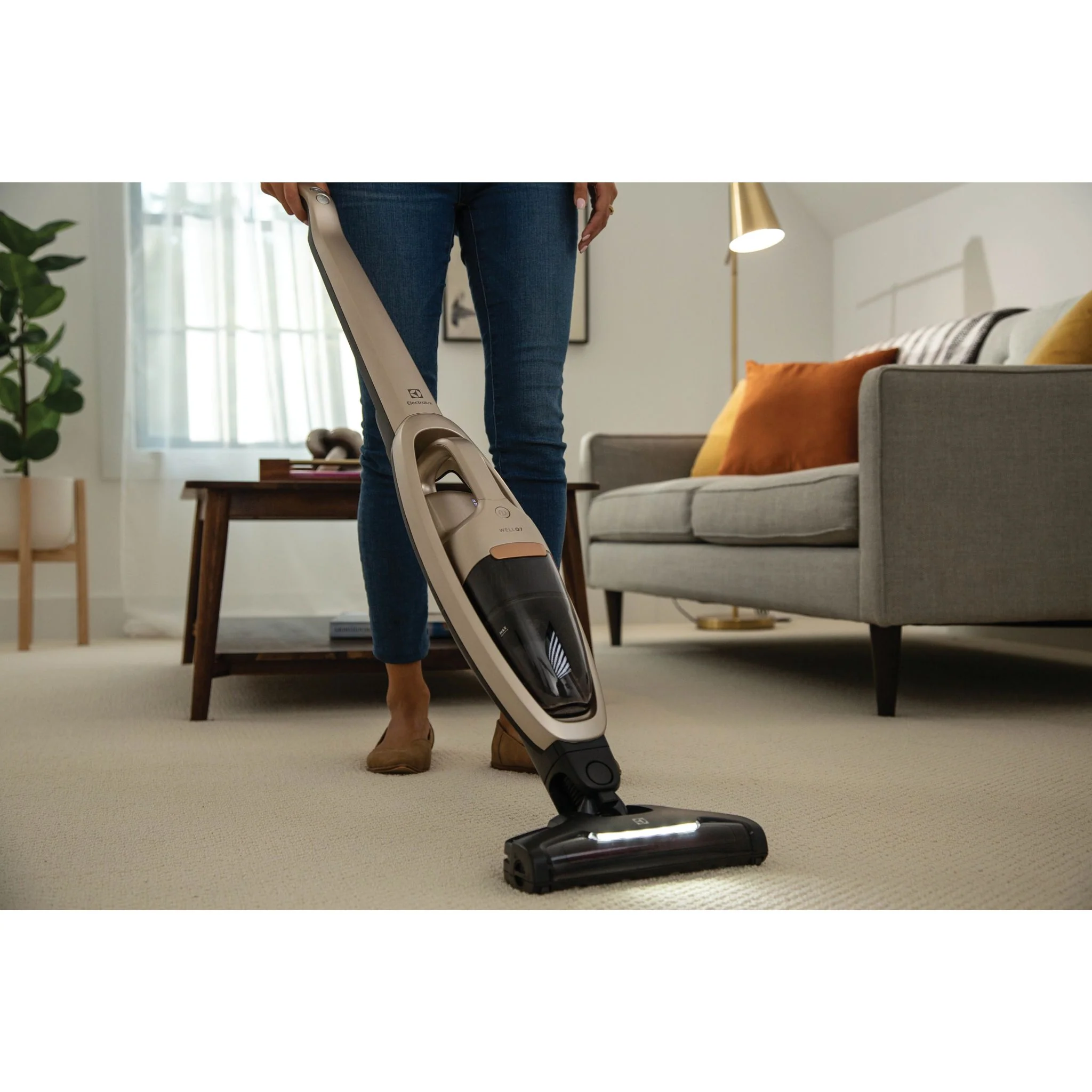Electrolux WellQ7™ Hard Floor Vacuum - Gold ( EHVS35H2AQ ) - Image 13