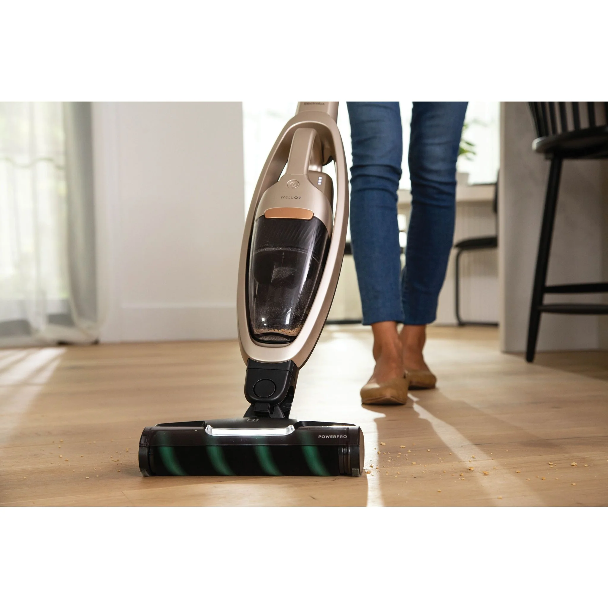 Electrolux WellQ7™ Hard Floor Vacuum - Gold ( EHVS35H2AQ ) - Image 5