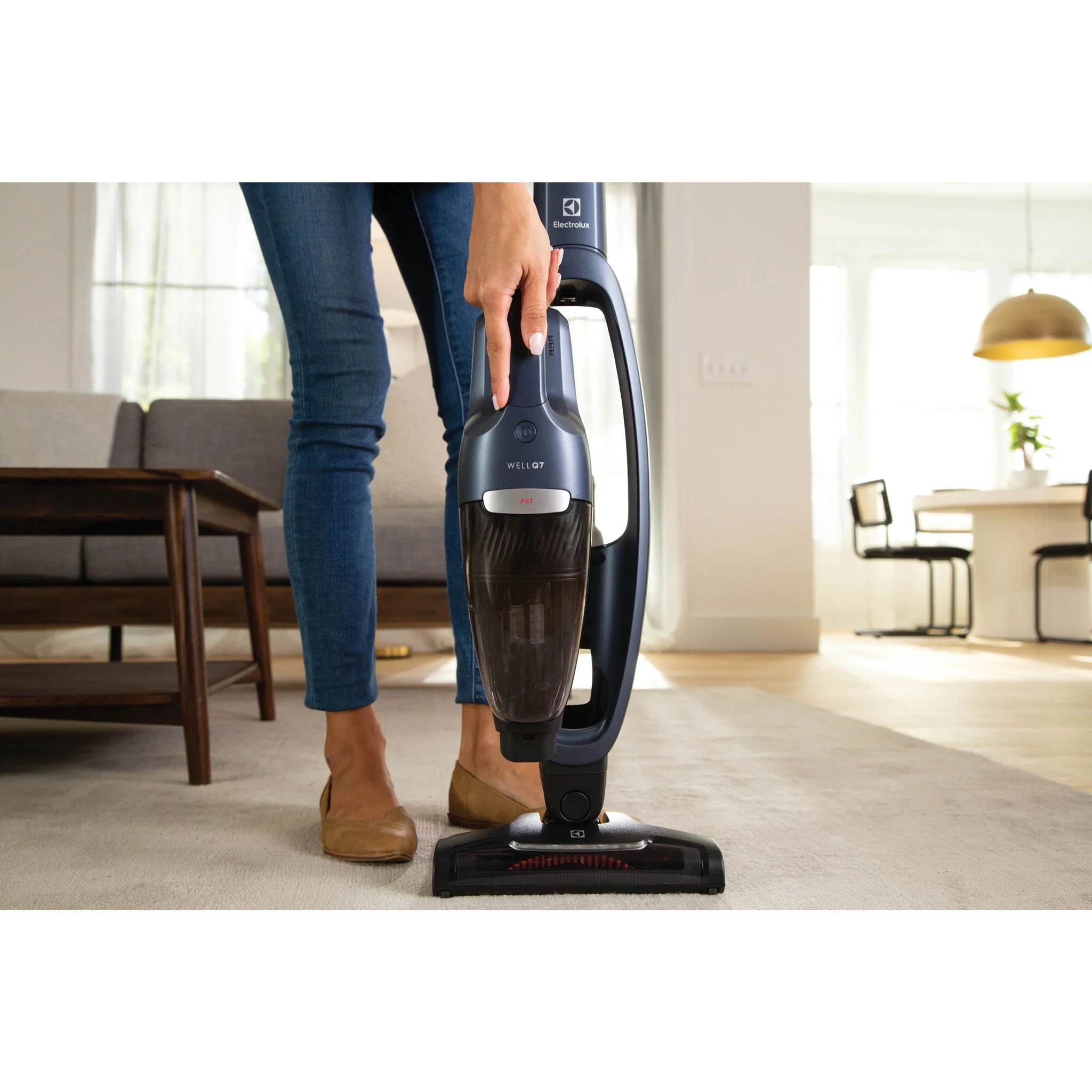 Electrolux WellQ7™ Pet Vacuum - Blue ( EHVS35P2AI ) - Image 3