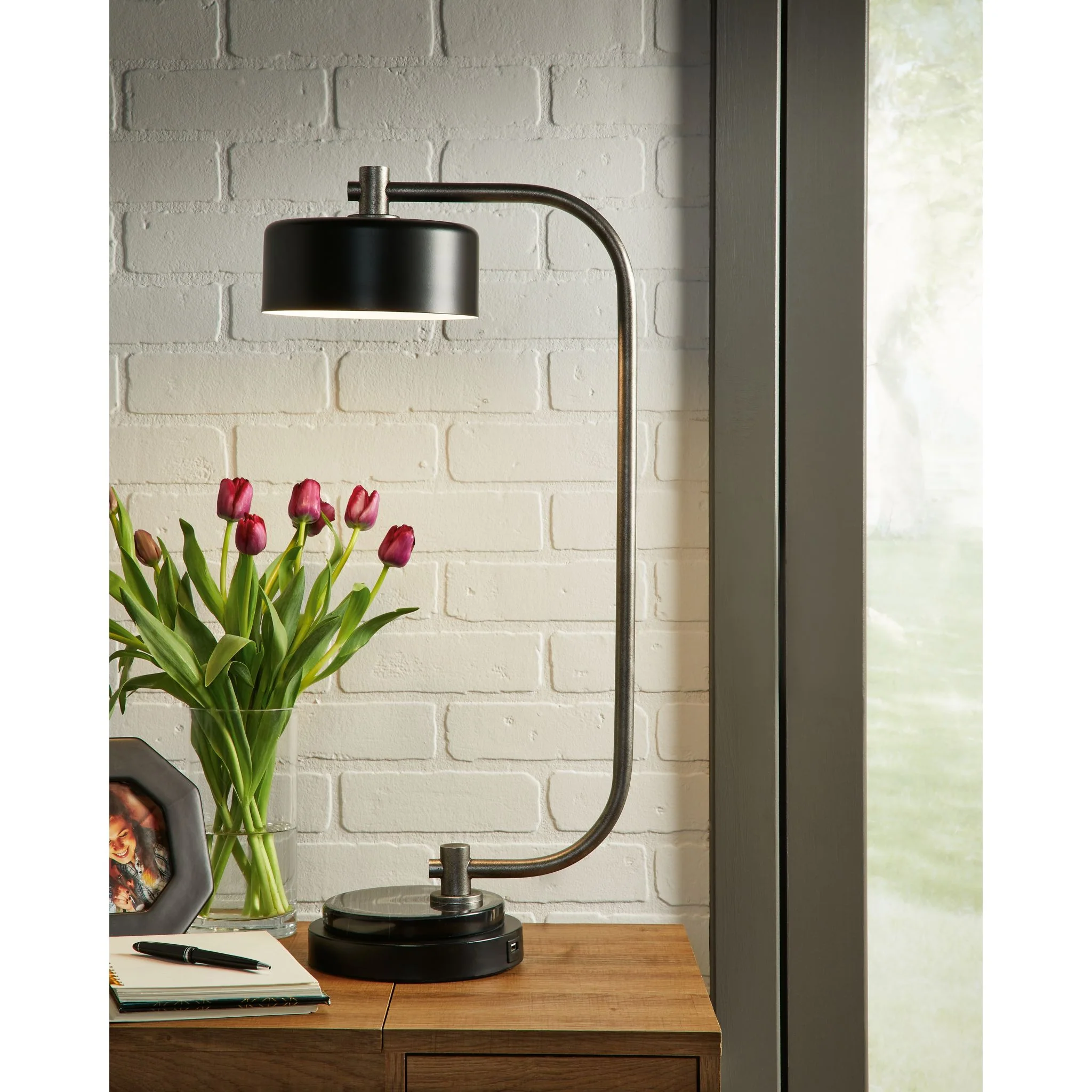 Eliridge Desk Lamp (Single) - Image 2