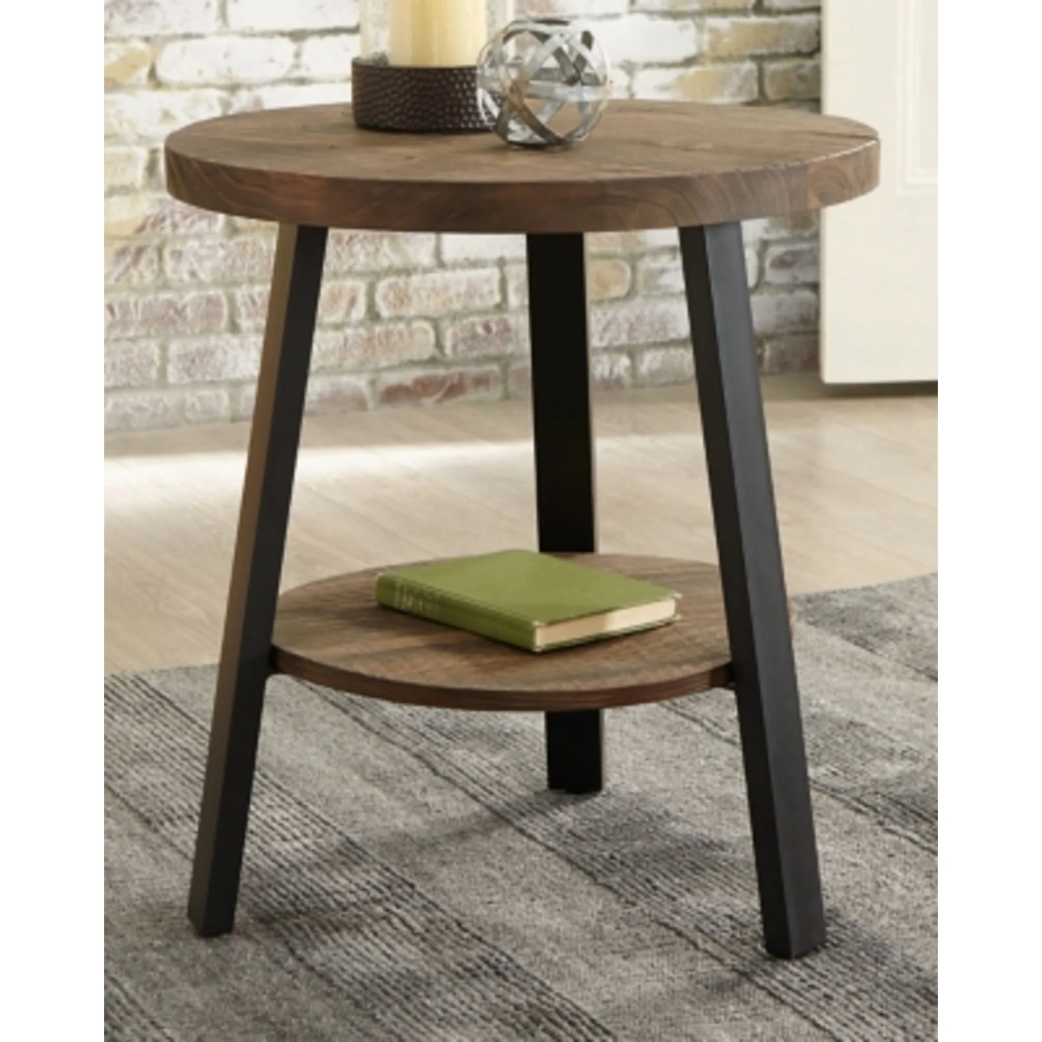 Chanzen End Table - Image 2
