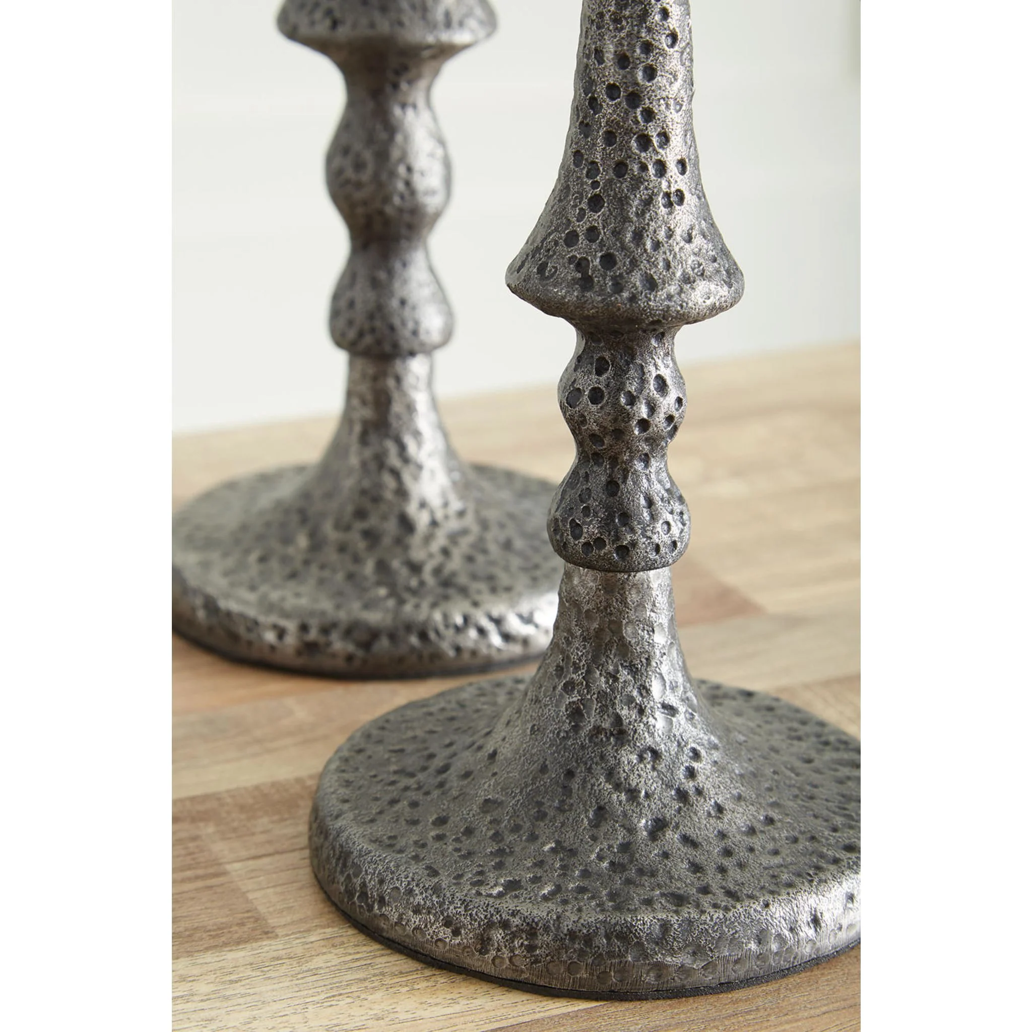 Eravell Candle Holder (Set of 3) - Image 3