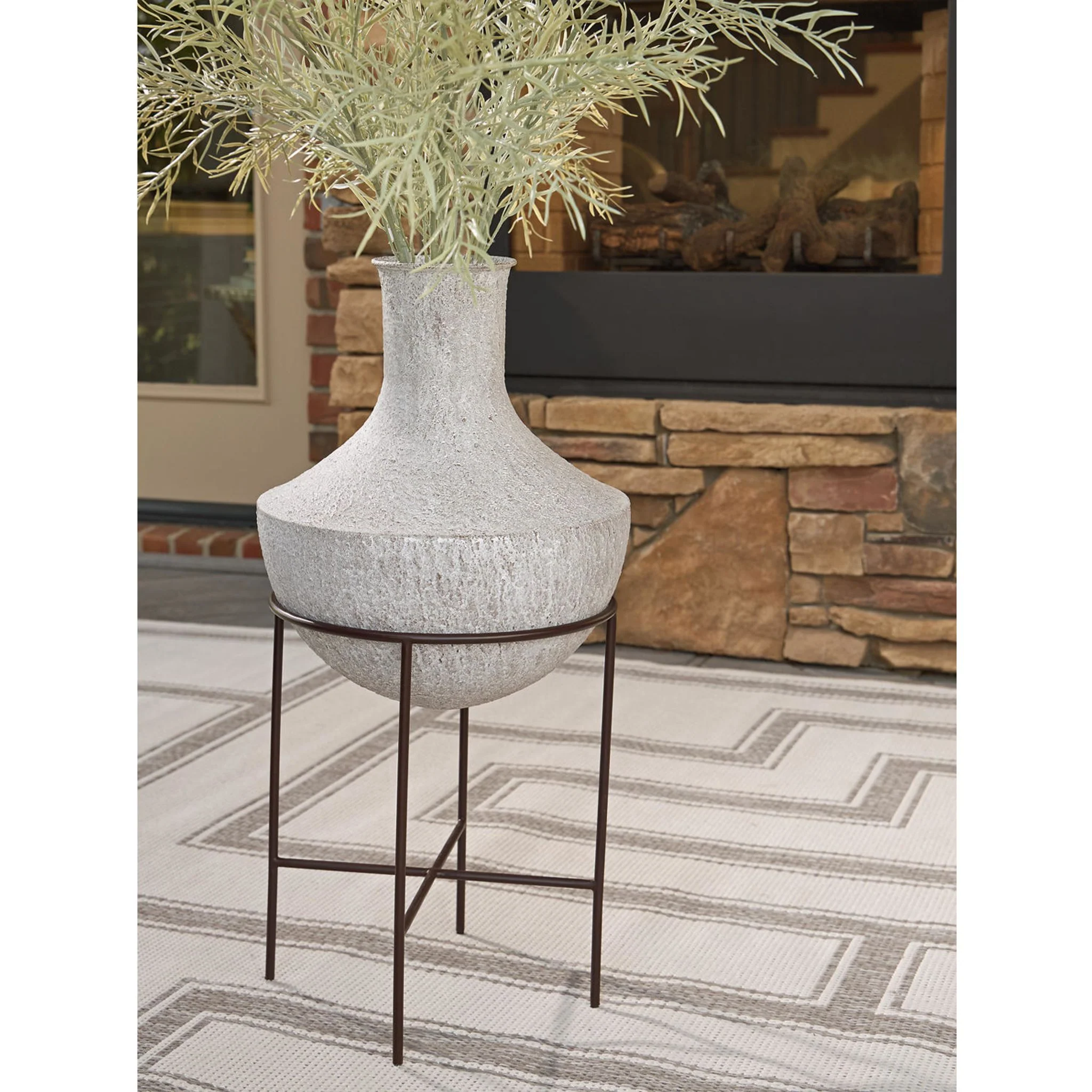 Estonbank Vase - Image 2