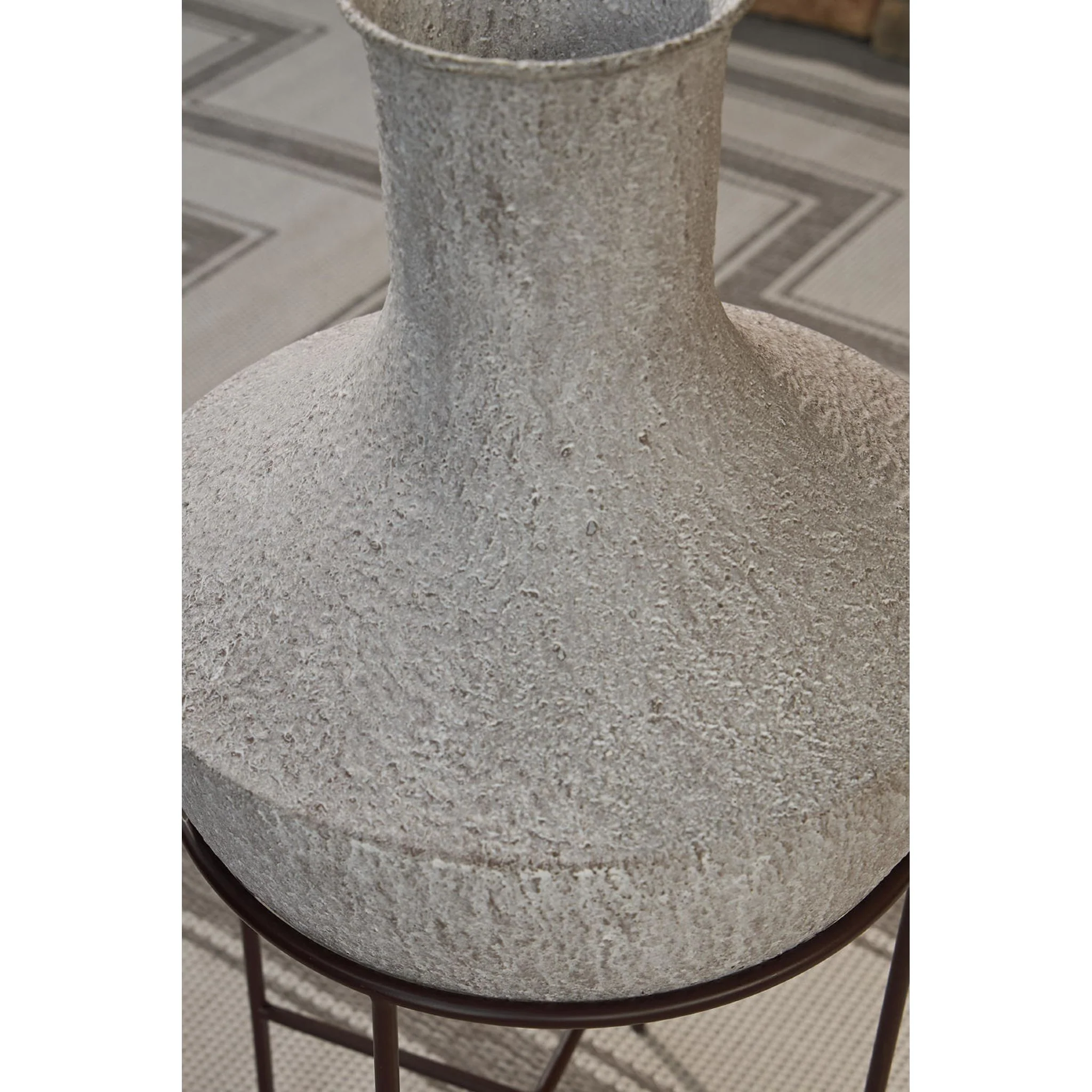 Estonbank Vase - Image 5