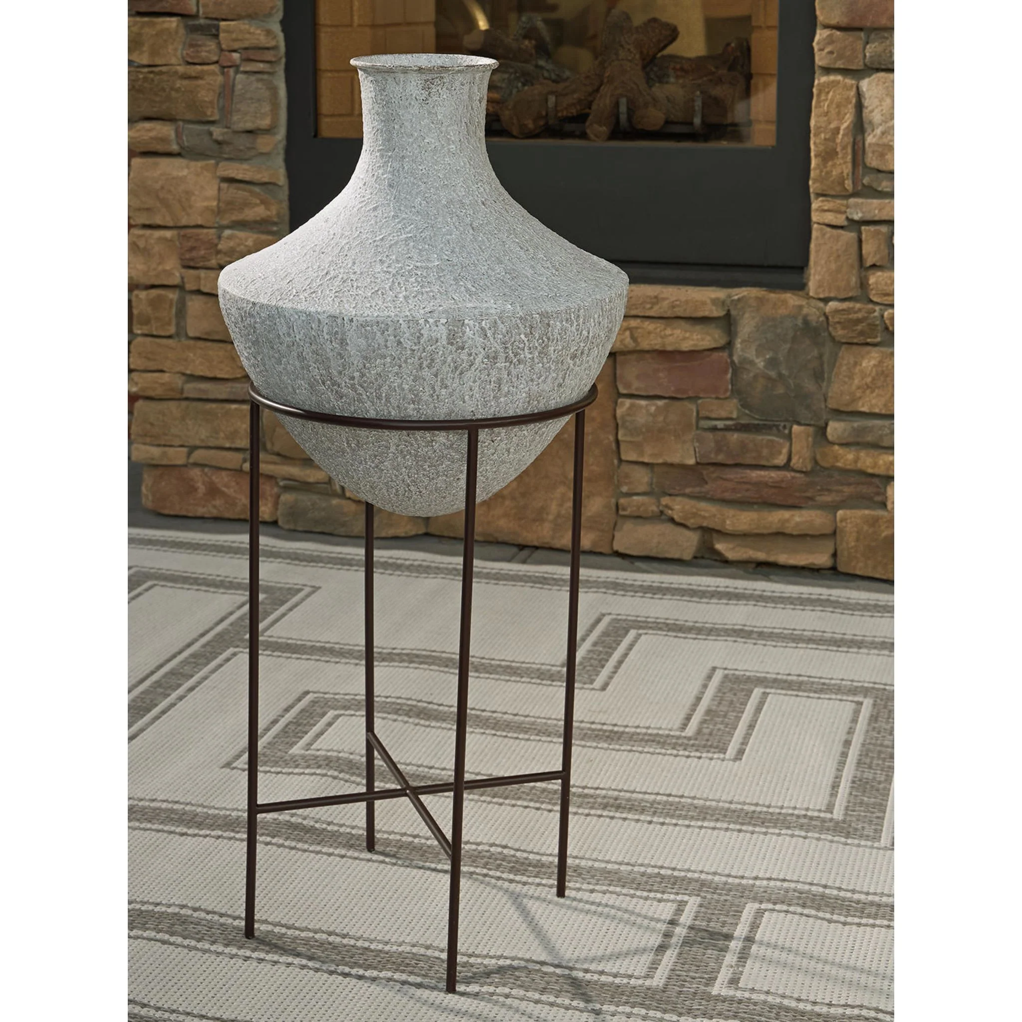 Estonbank Vase - Image 2