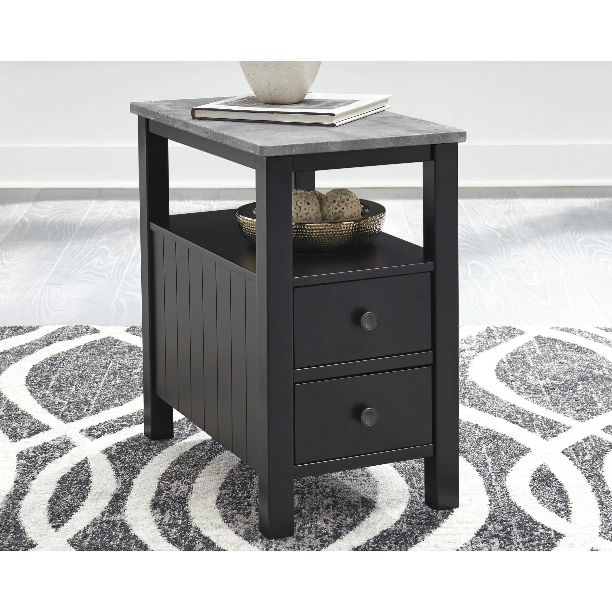 Ezmonei Chairside End Table - Image 2