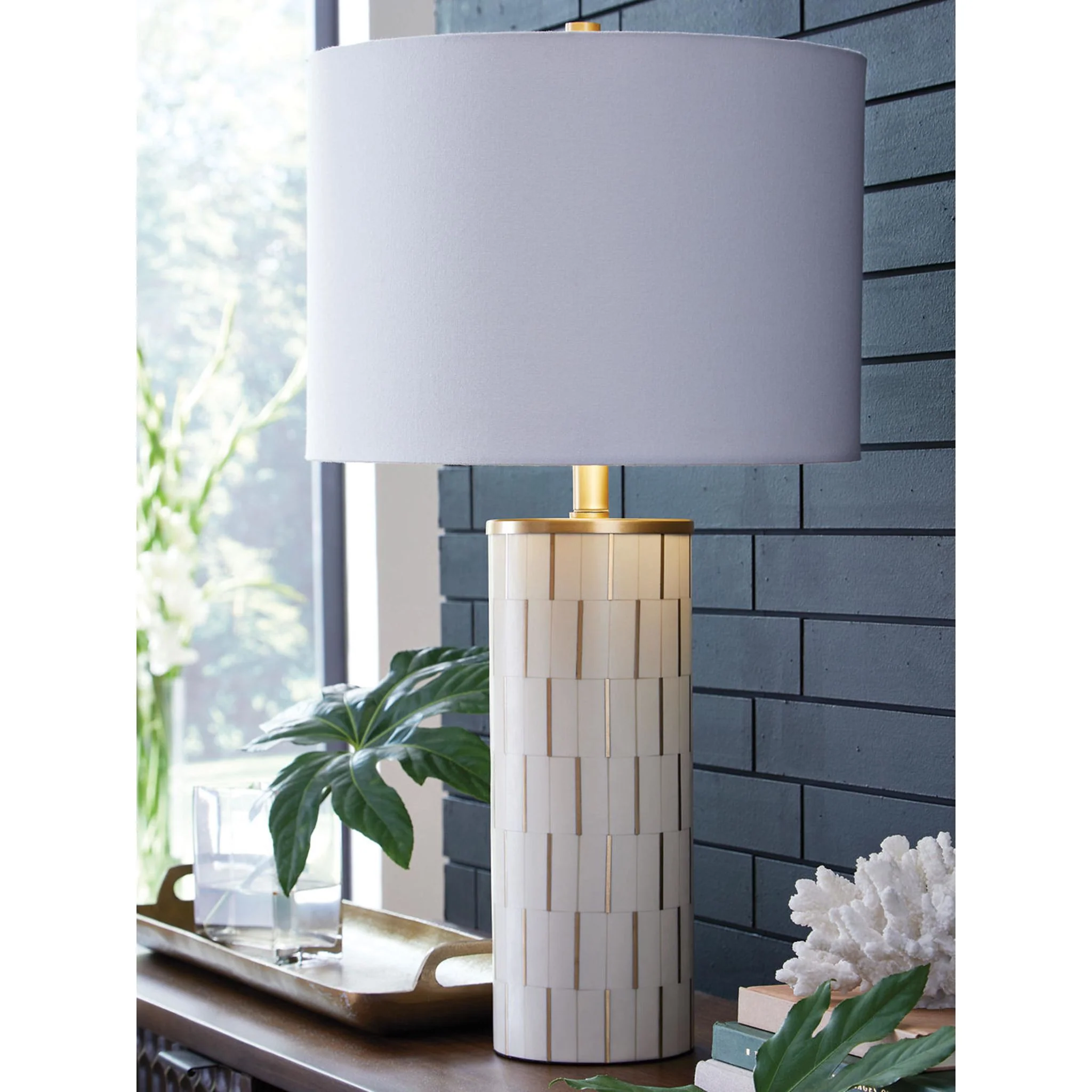 Faridworth Table Lamp - Image 3