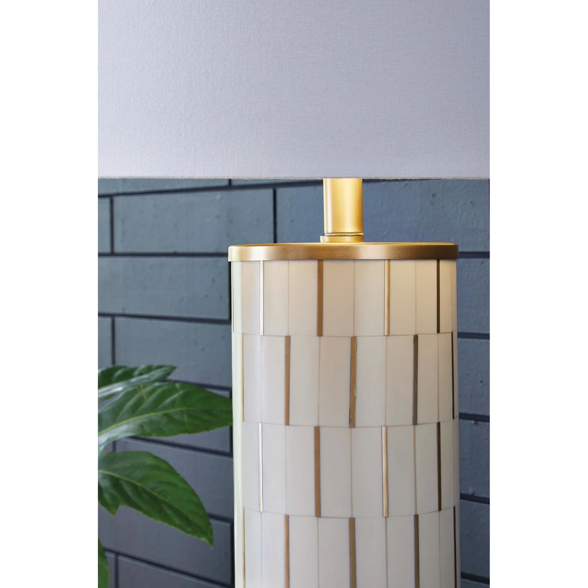 Faridworth Table Lamp - Image 4