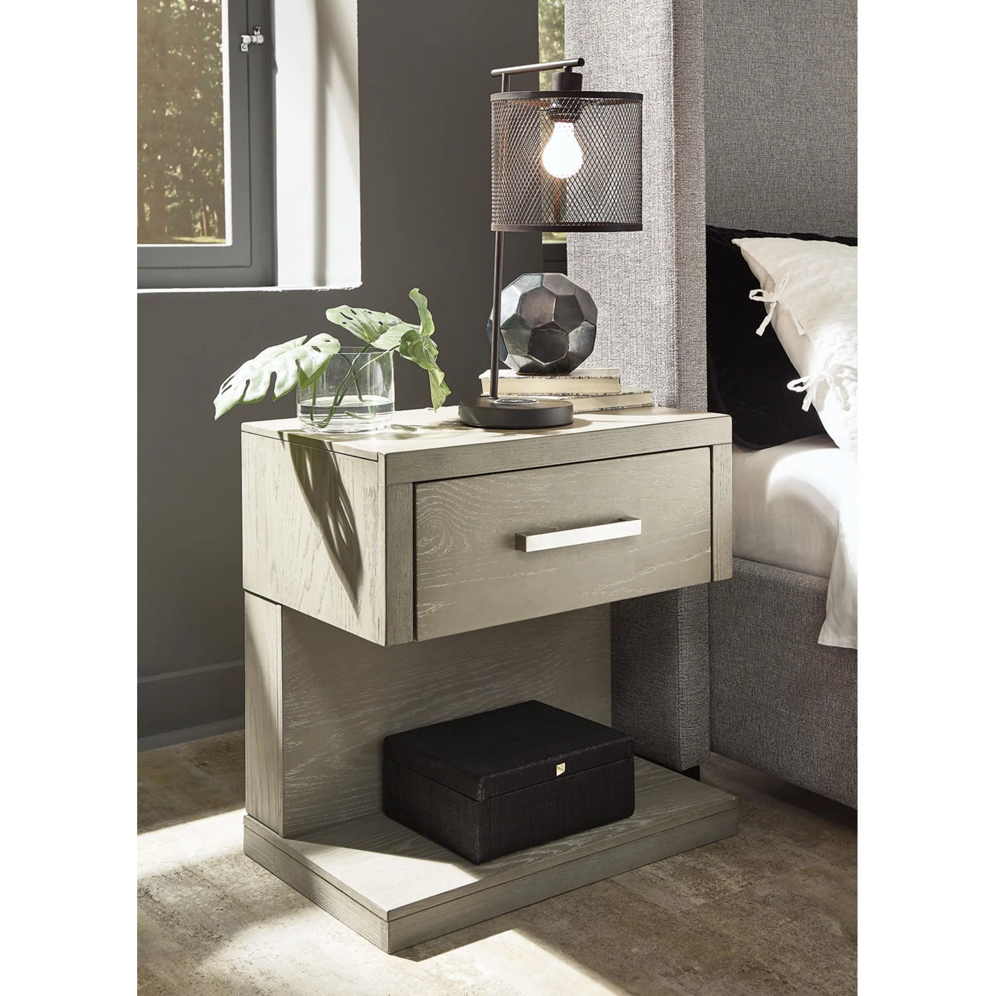 Fawnburg-EXCLUSIVE One Drawer Nightstand - Image 13