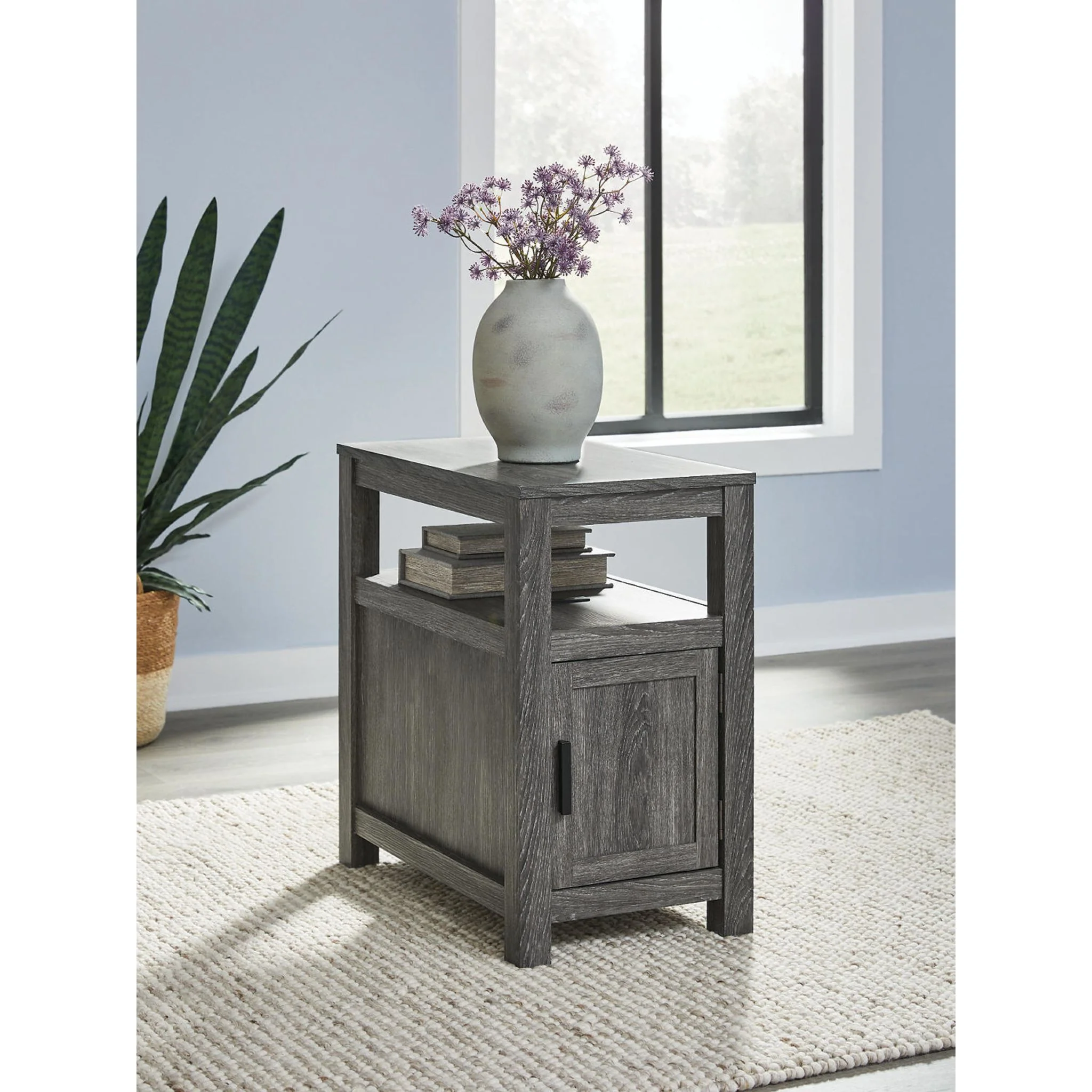 Fendenmore Chairside End Table - Image 5