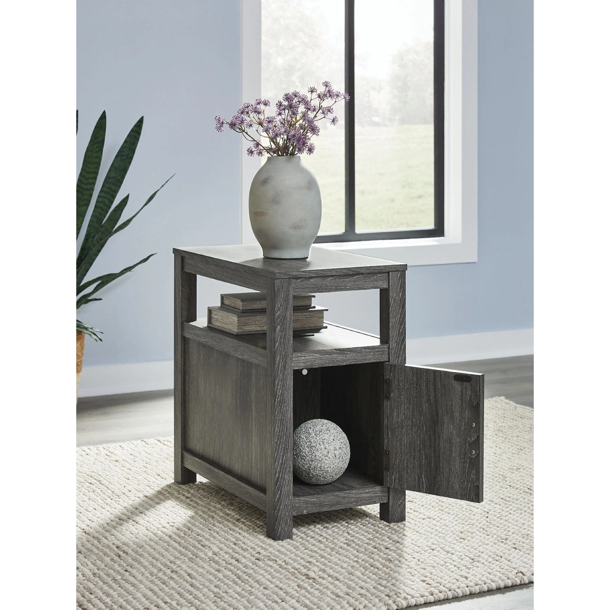 Fendenmore Chairside End Table - Image 7