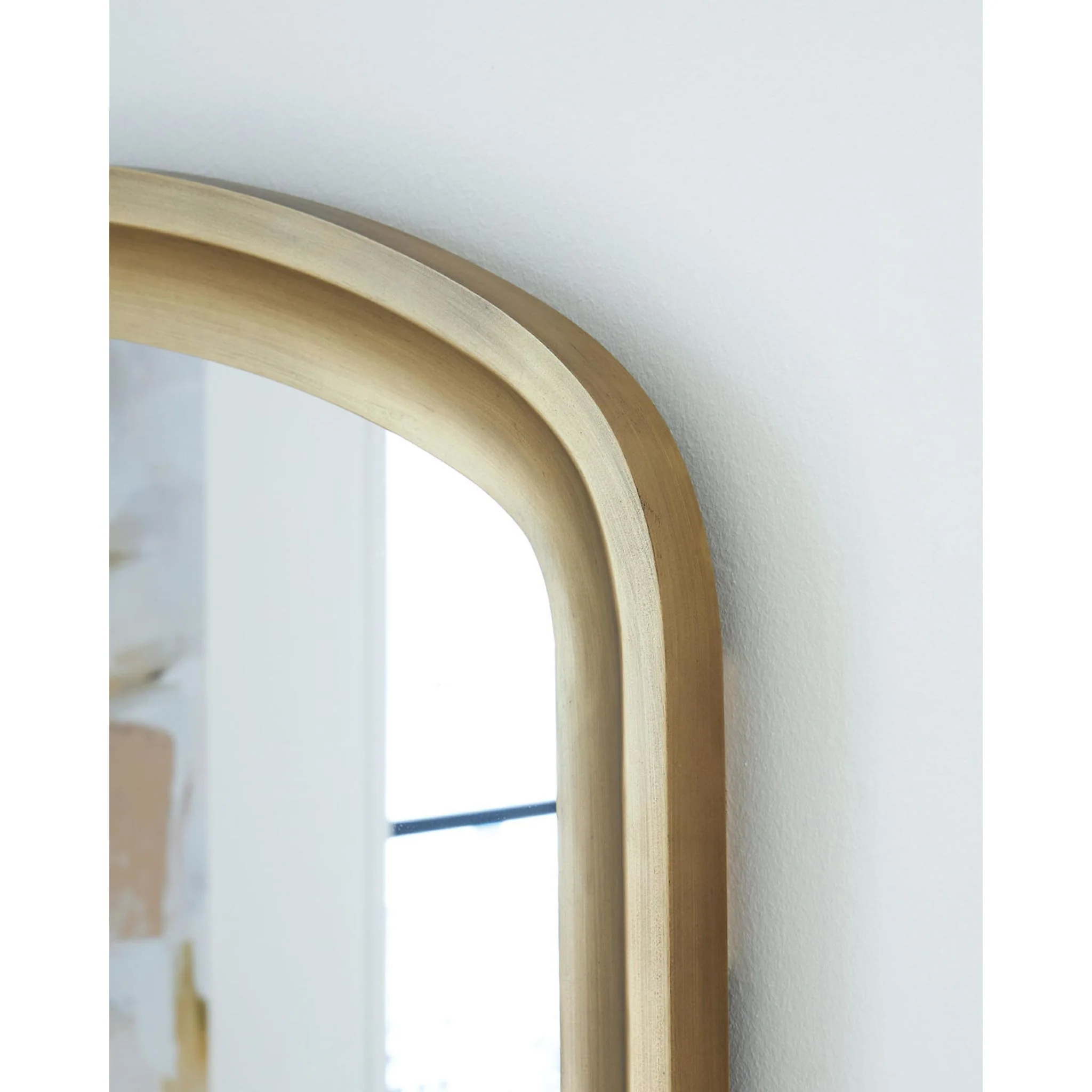 Fintan Floor Mirror - Image 5