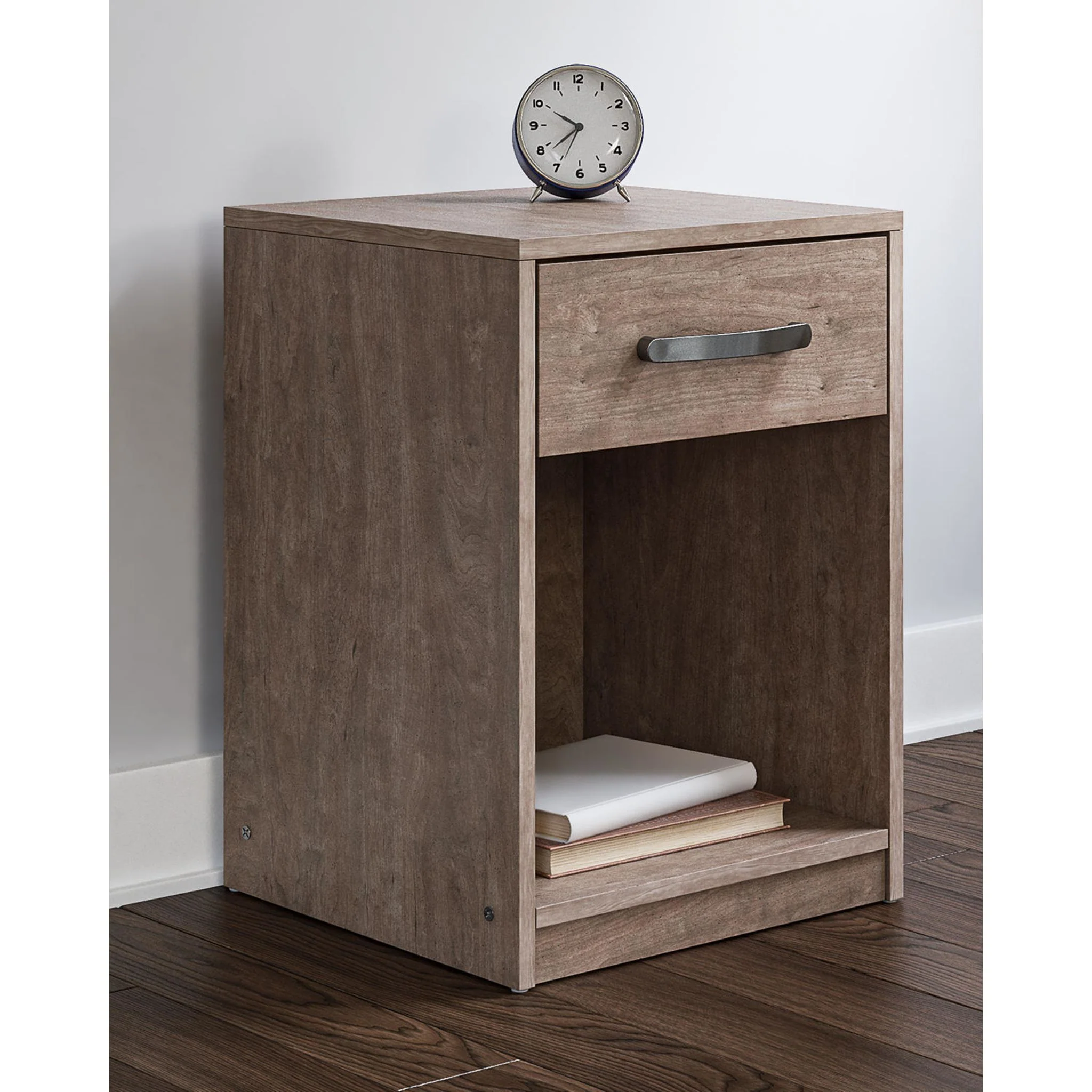 Flannia Nightstand - Image 8