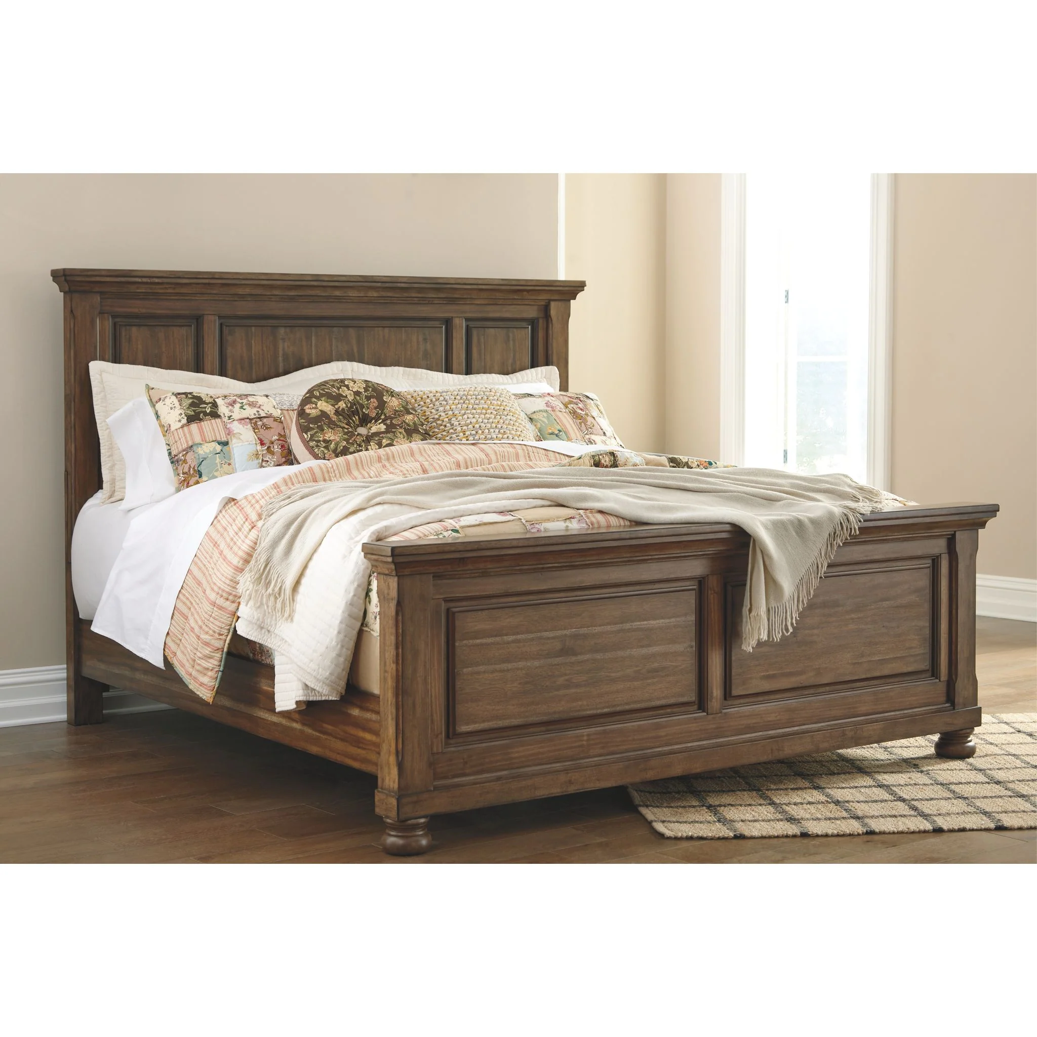 Flynnter 5 Piece Panel Bedroom - Image 19