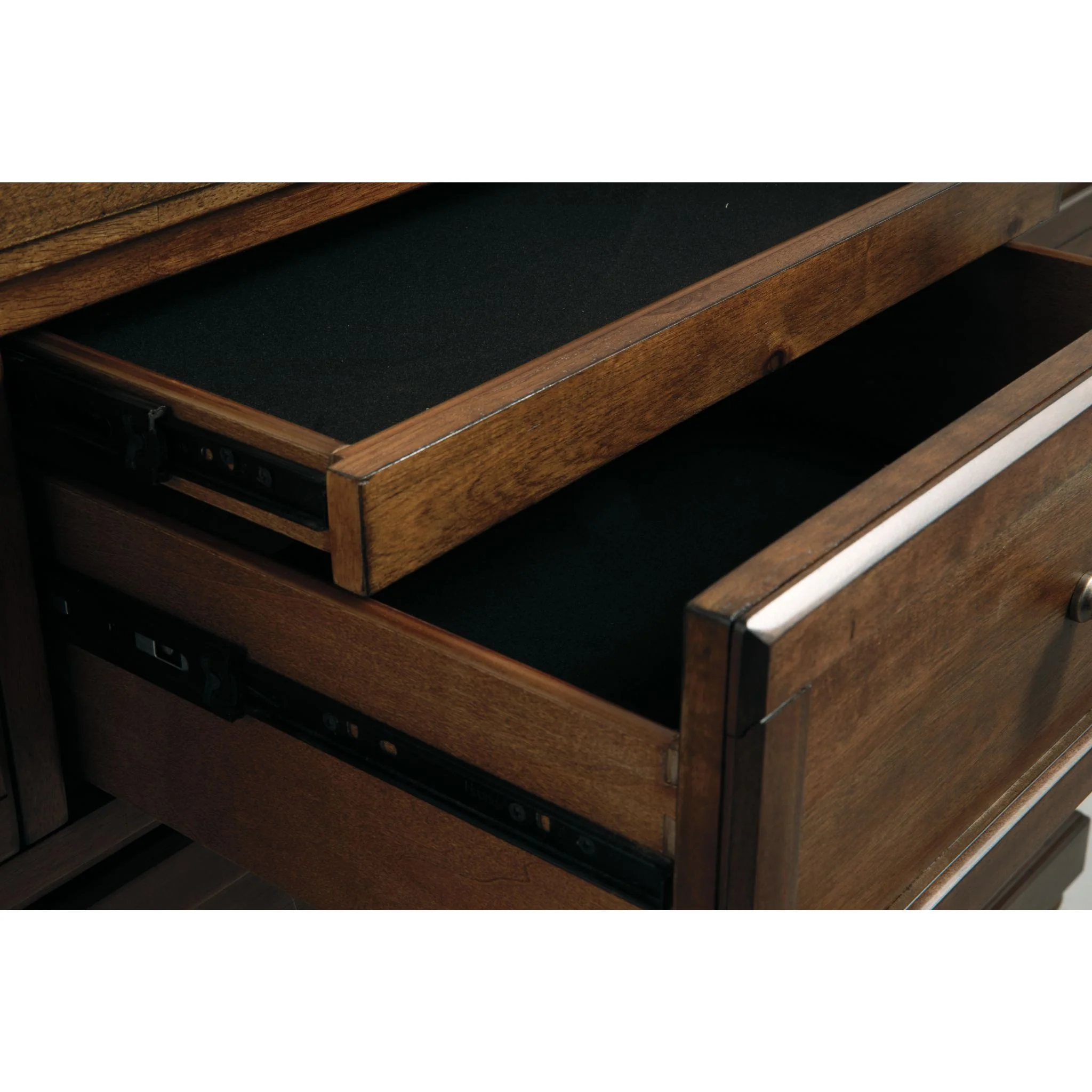 Flynnter Dresser and Mirror - Image 7