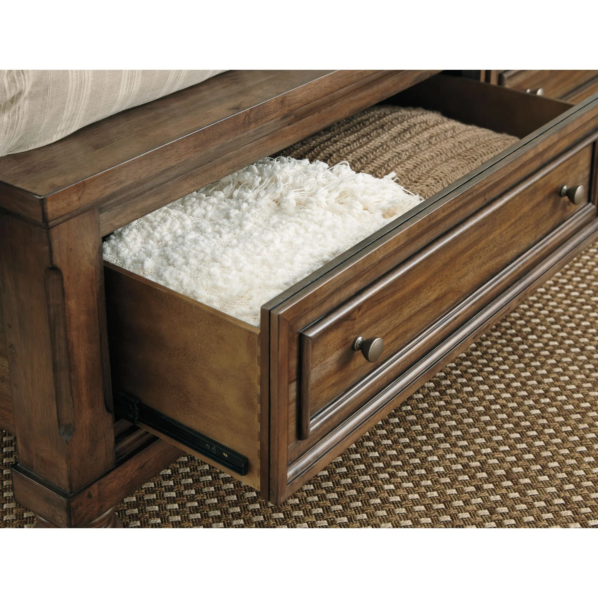 Flynnter Sleigh Storage Bed - Image 23