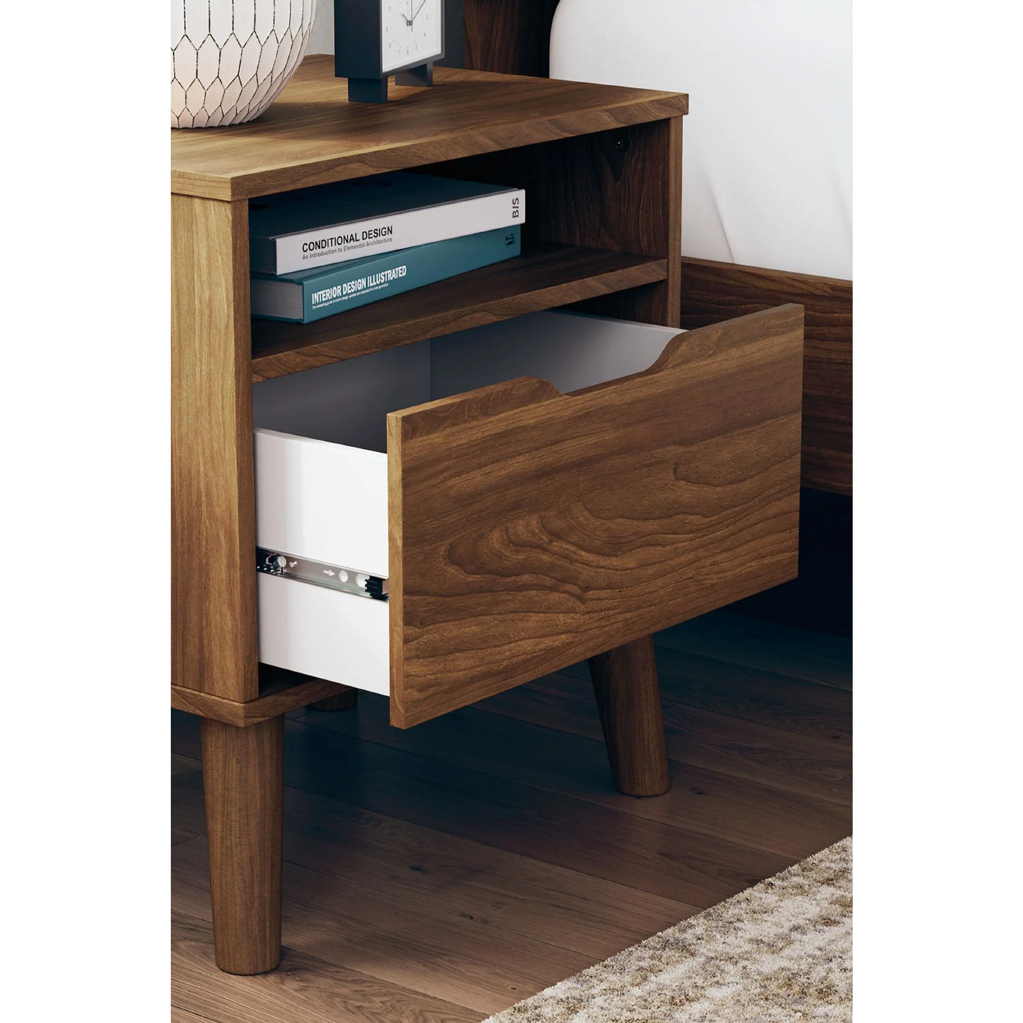 Fordmont Nightstand - Image 7