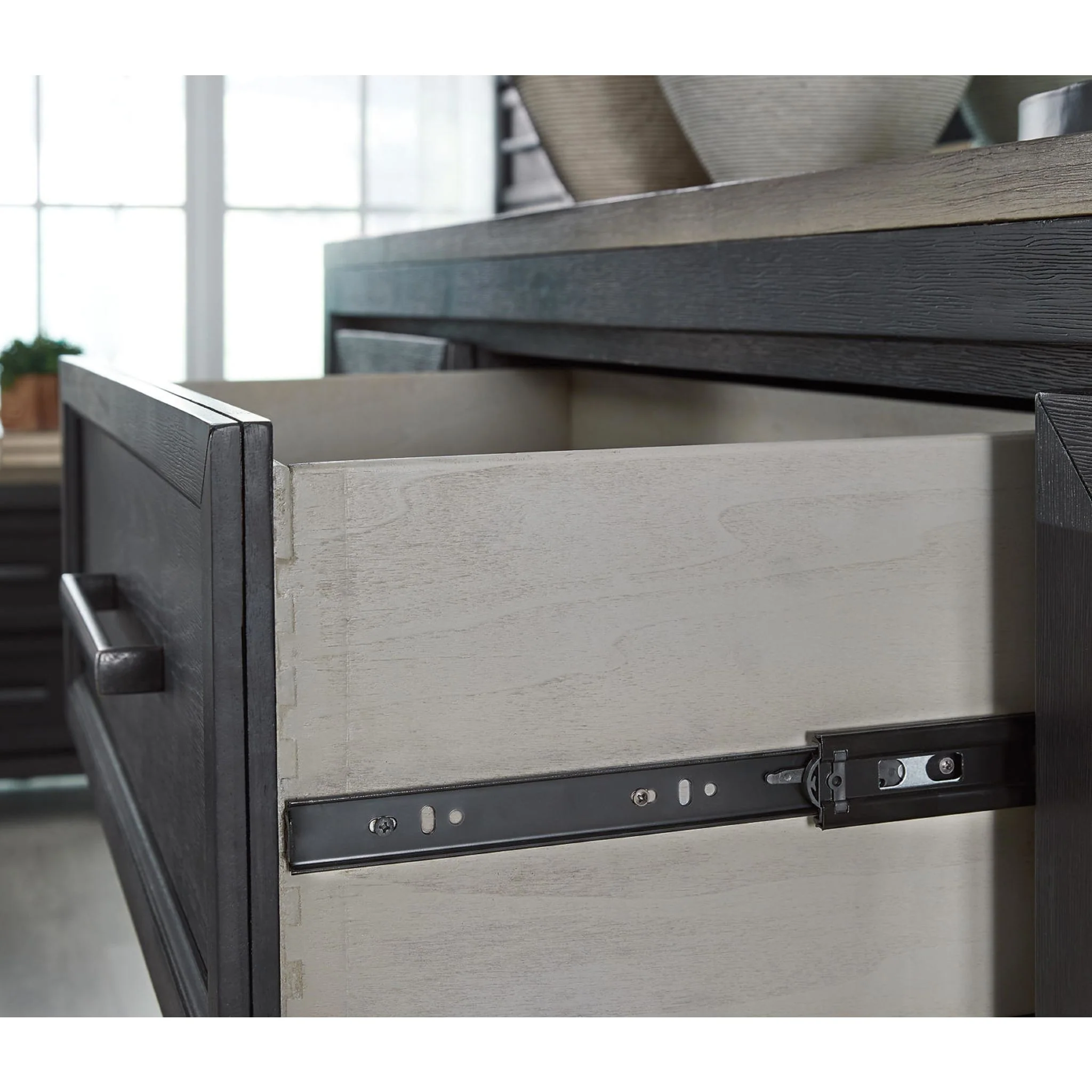 Foyland Door Chest - Image 19