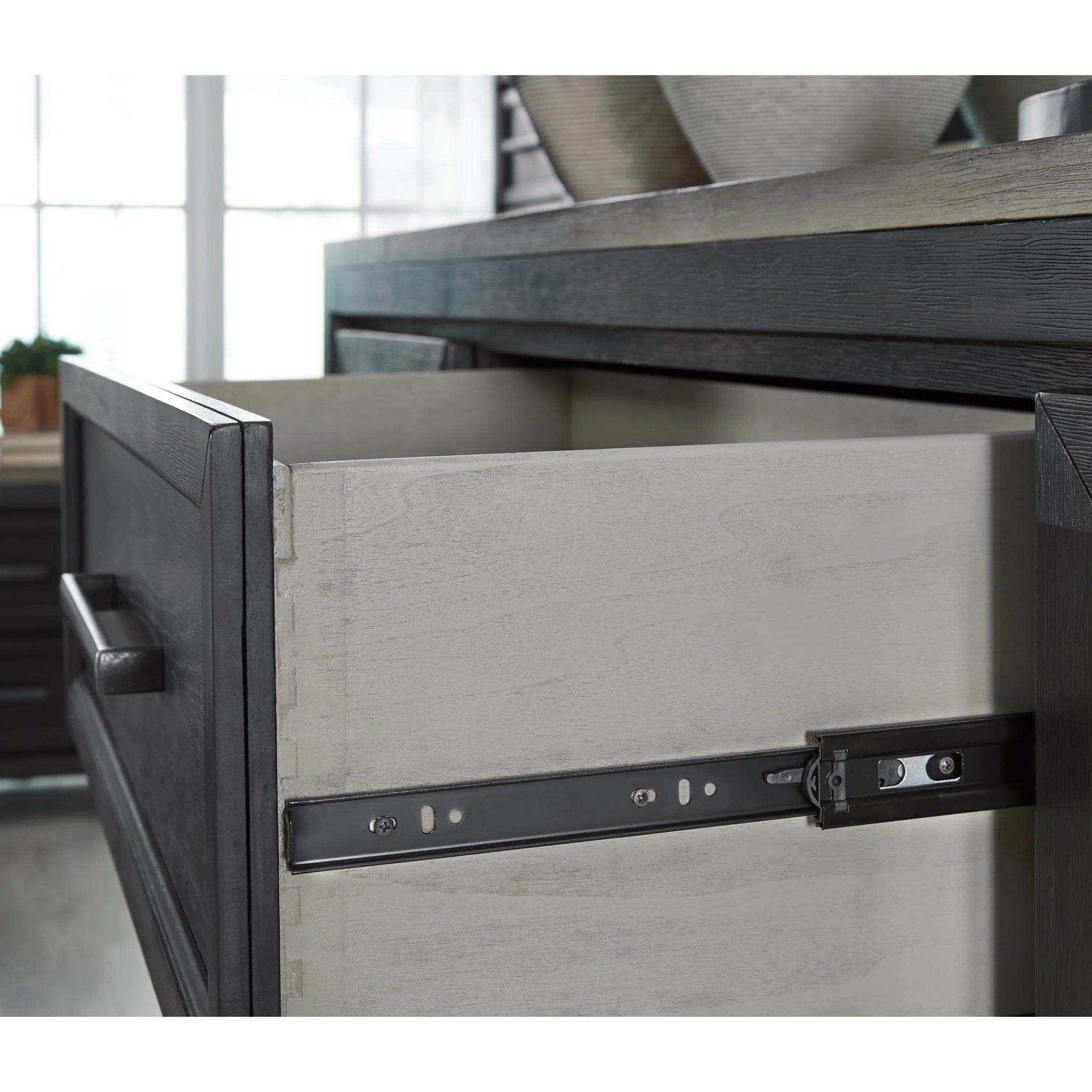 Foyland Door Chest - Image 8