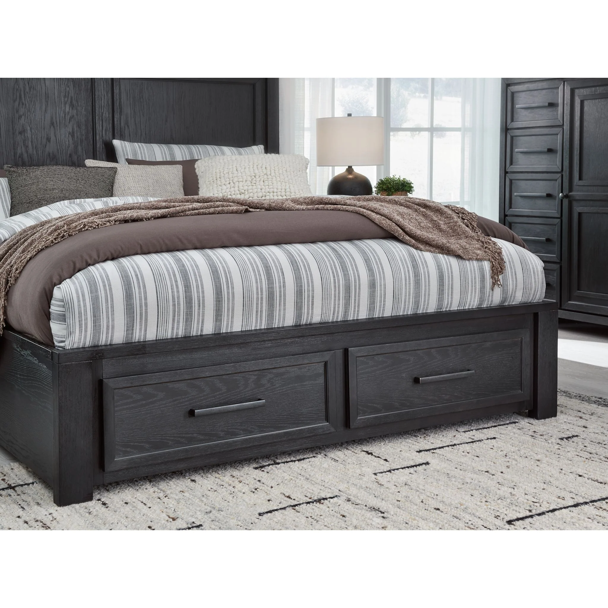 Foyland Queen Storage Bed - Image 7