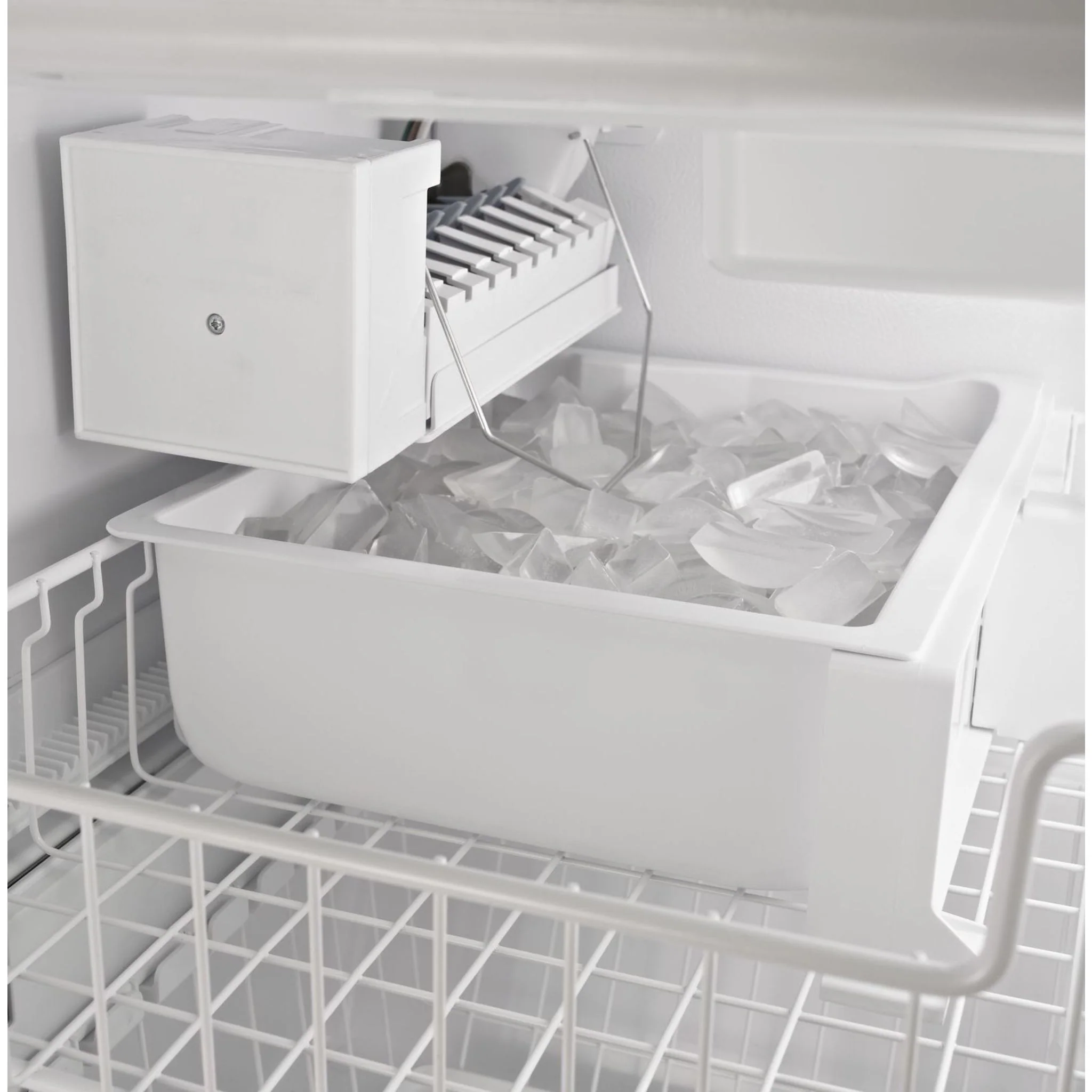 Maytag  36" Wide French Door Refrigerator - 25 cu. ft. (MFF2558FEZ) - Image 25