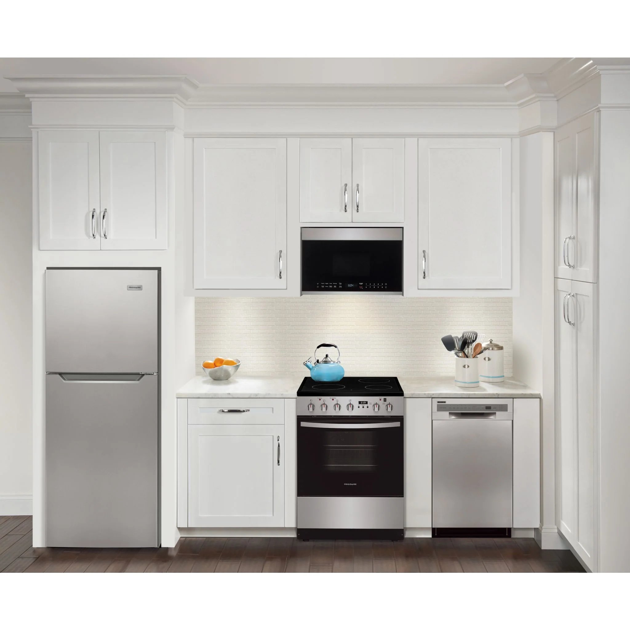 Frigidaire 24" Freestanding Electric Range - Stainless Steel ( FCFE242CAS ) - Image 8