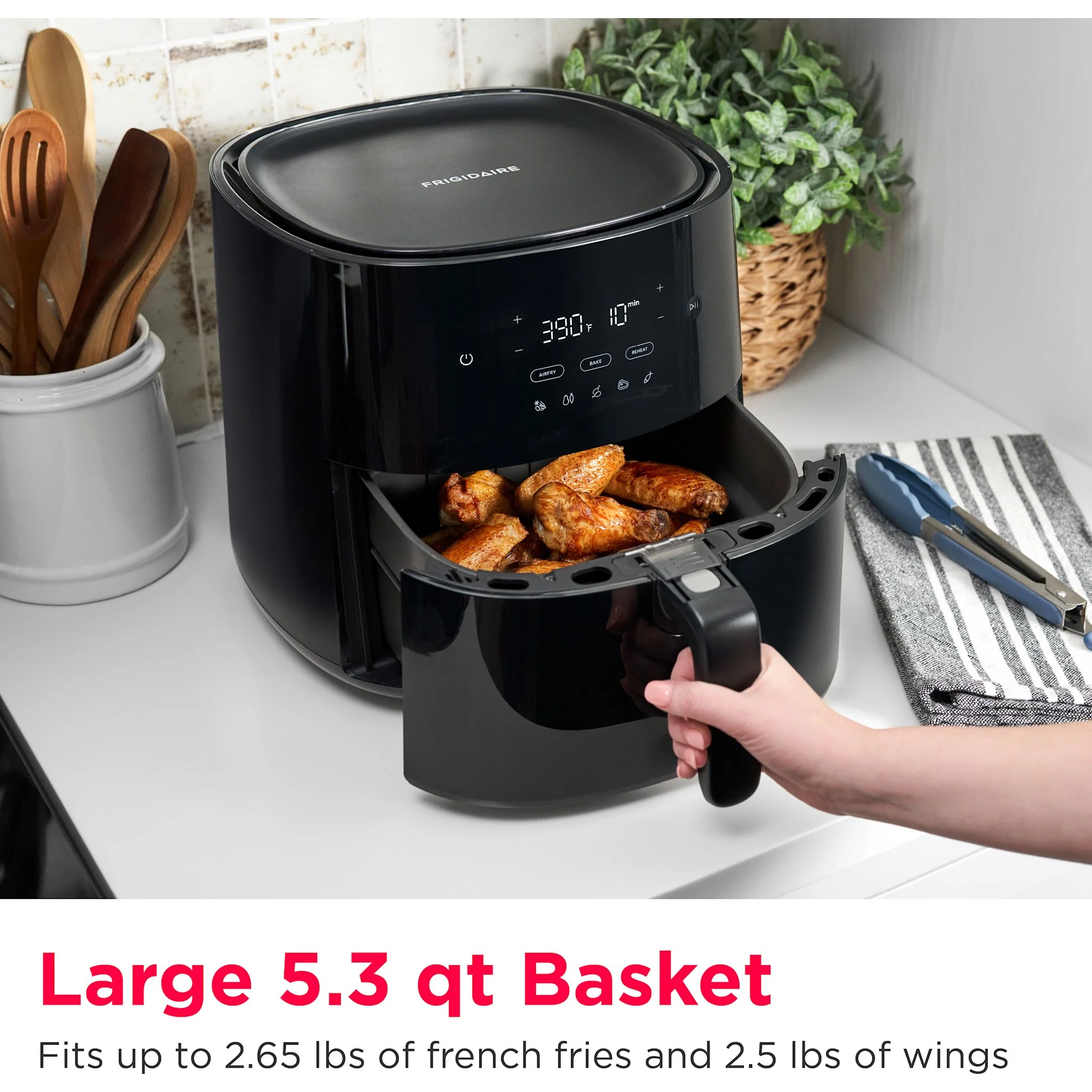 Frigidaire 3-in-1 5.3 Quart Air Fryer - Black ( FRAFM100B ) - Image 6