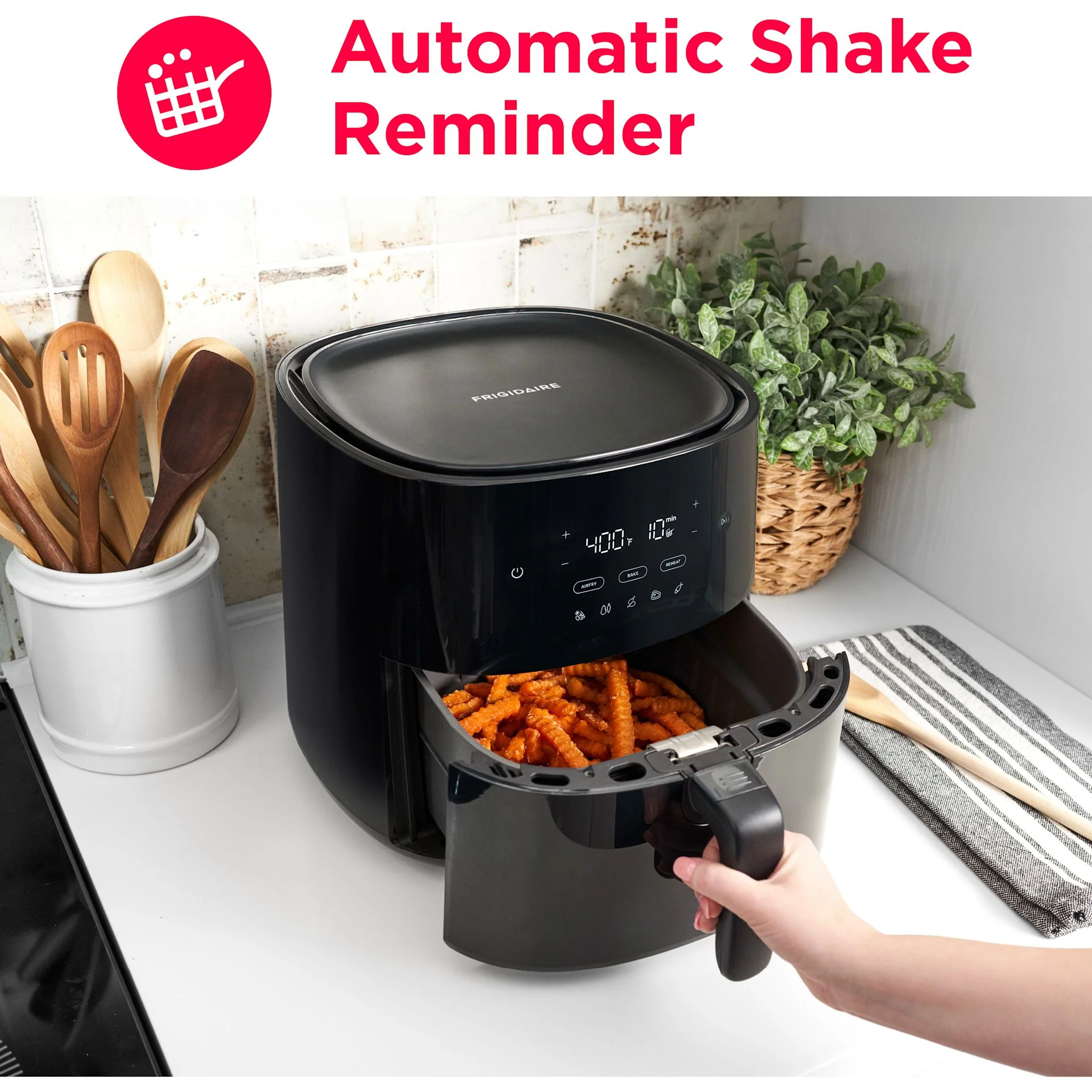 Frigidaire 3-in-1 5.3 Quart Air Fryer - Black ( FRAFM100B ) - Image 7