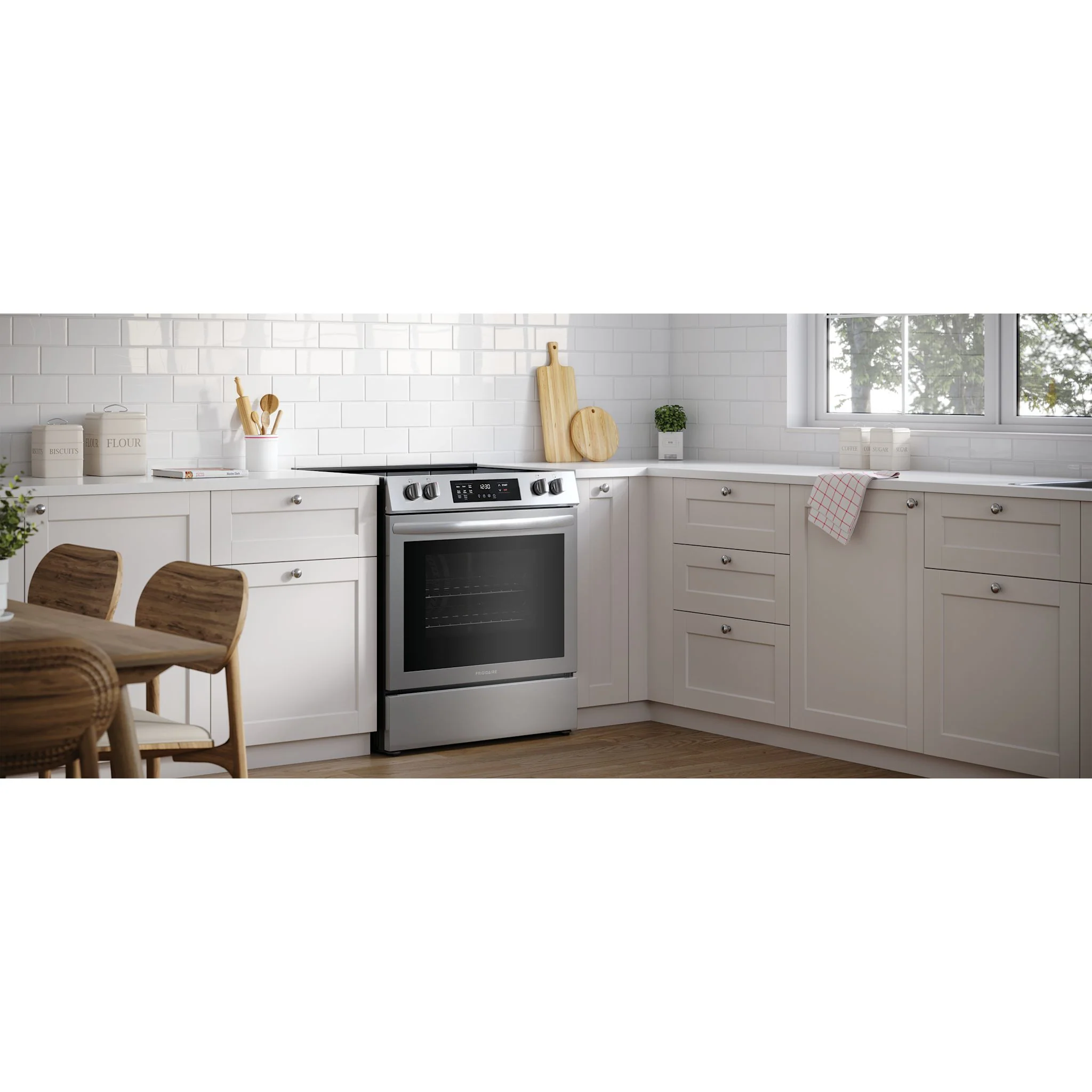 Frigidaire 30" Front Control Electric Range - Stainless Steel ( FCFE308CAS ) - Image 9