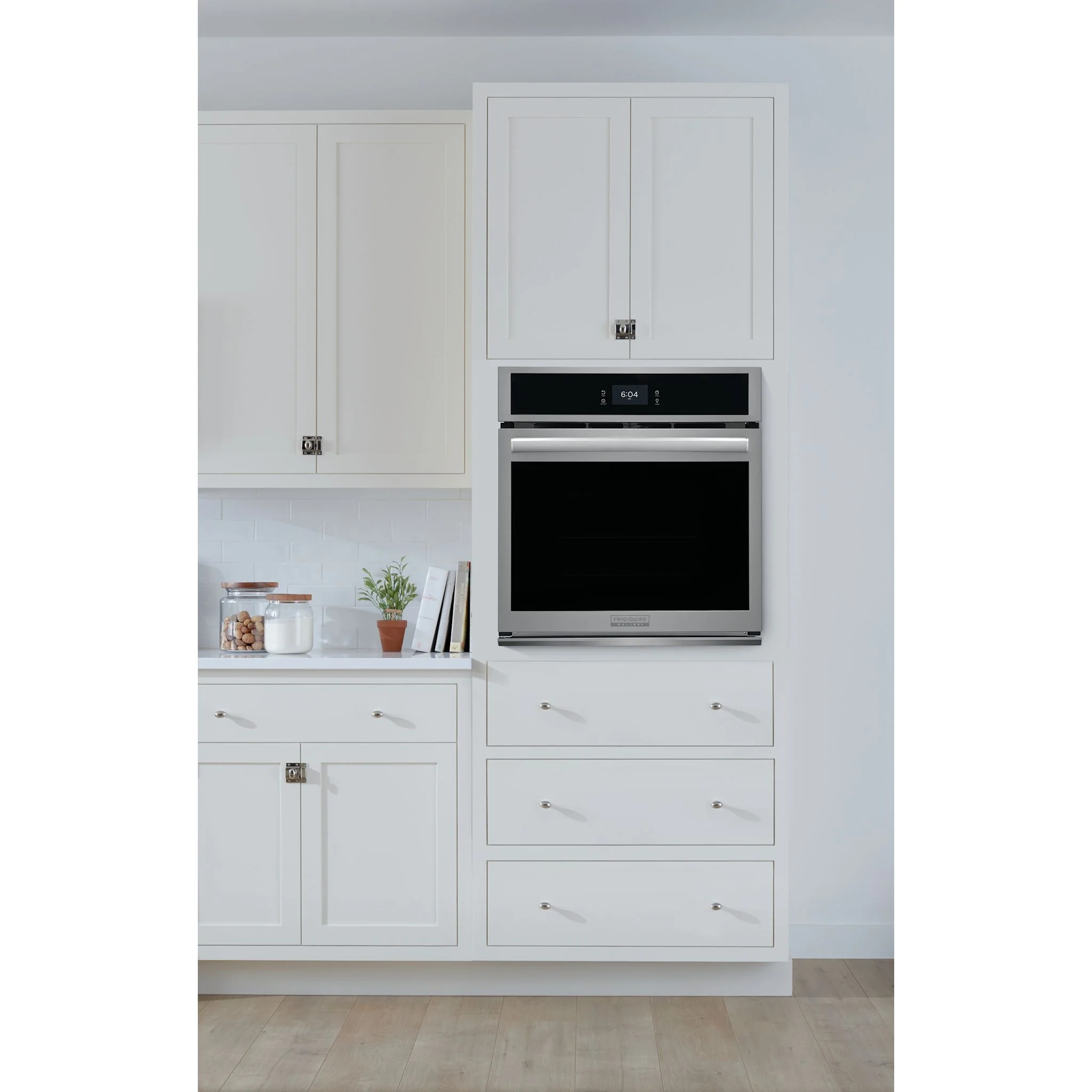 Frigidaire Gallery 27" Single Electric Wall Oven with Total Convection - Stainless Steel ( GCWS2767AF ) - Image 8