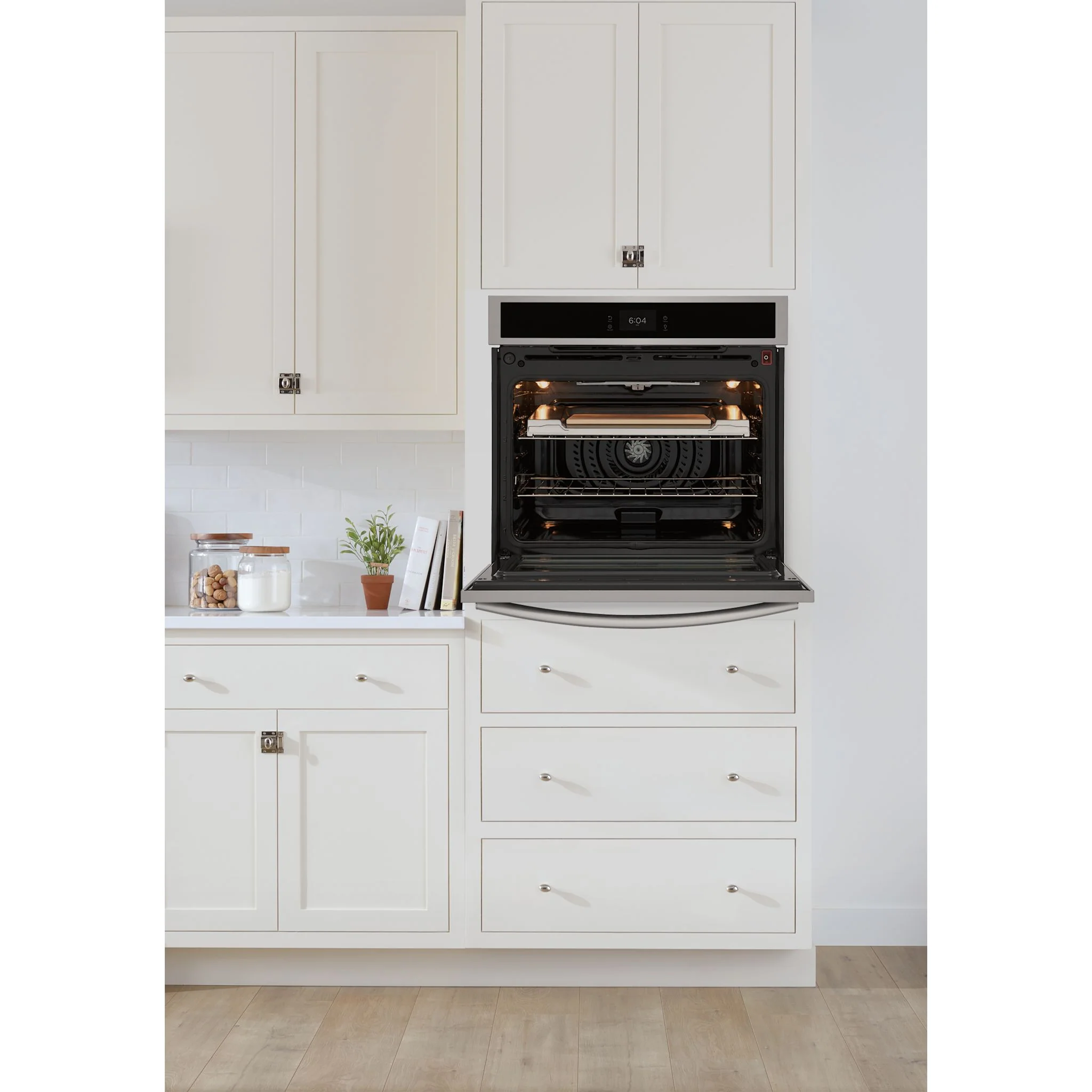 Frigidaire Gallery 30" Single Electric Wall Oven with Stone-Baked Pizza - Smudgeproof Stainless Steel (GCWS3070AF) - Image 15