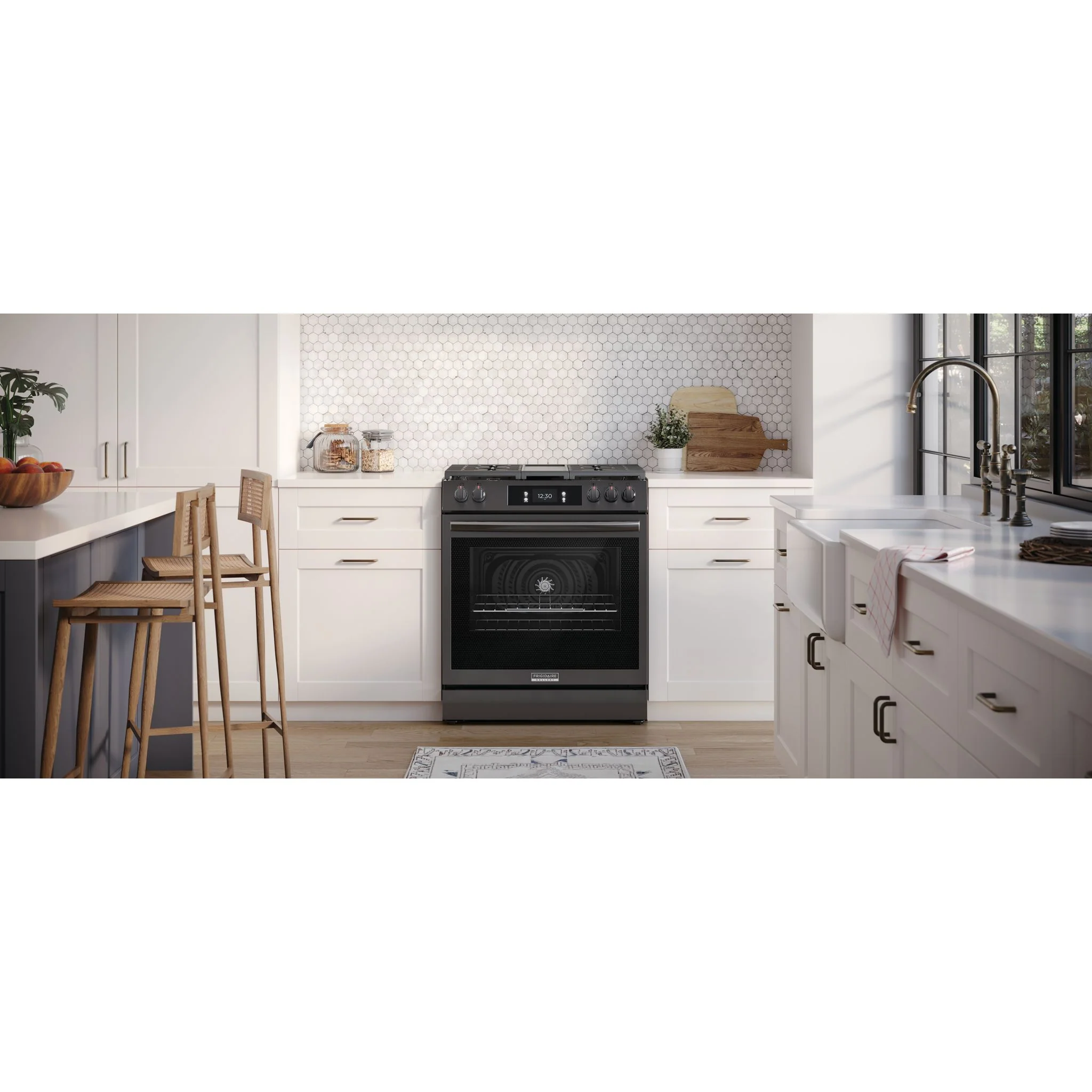 Frigidaire Gallery Gas Range (GCFG3060BD) - Black Stainless Steel - Image 9
