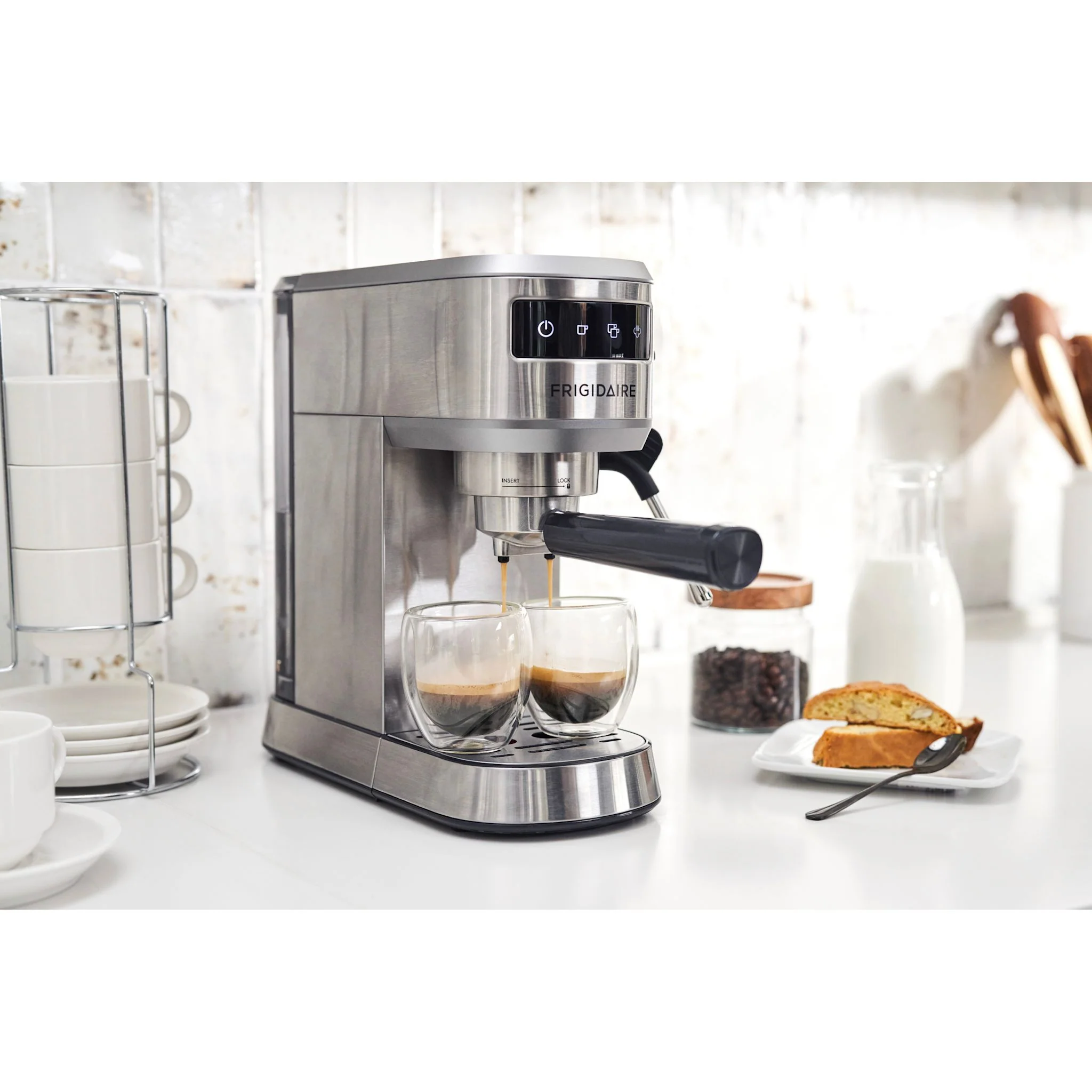 Frigidaire Steam Espresso Maker - Black Stainless ( FREM100SS ) - Image 6