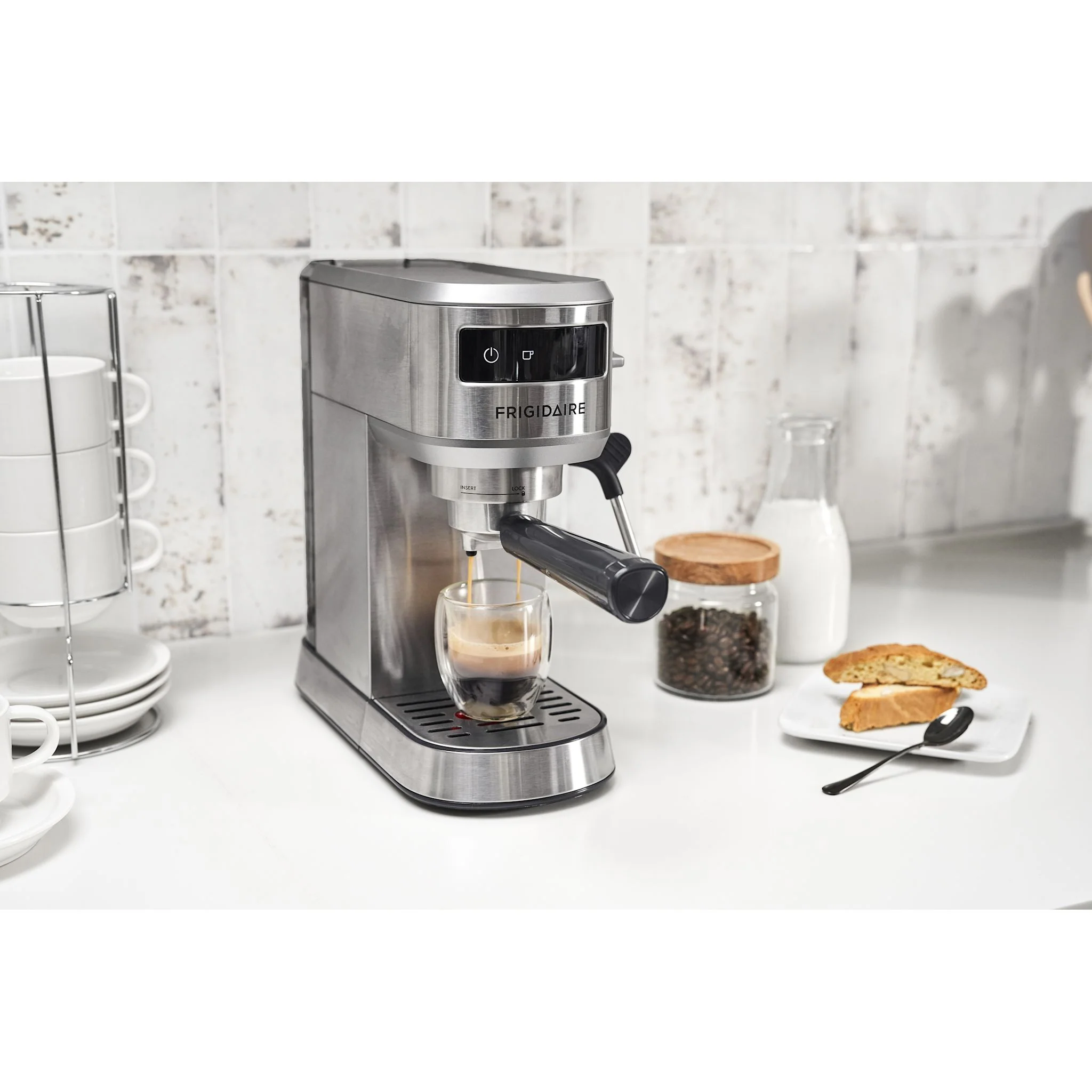 Frigidaire Steam Espresso Maker - Black Stainless ( FREM100SS ) - Image 8