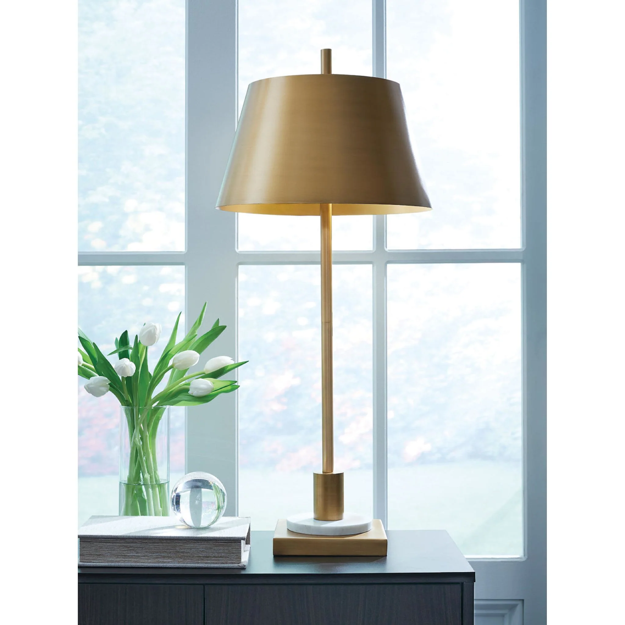 Fritzburn Table Lamp - Image 3