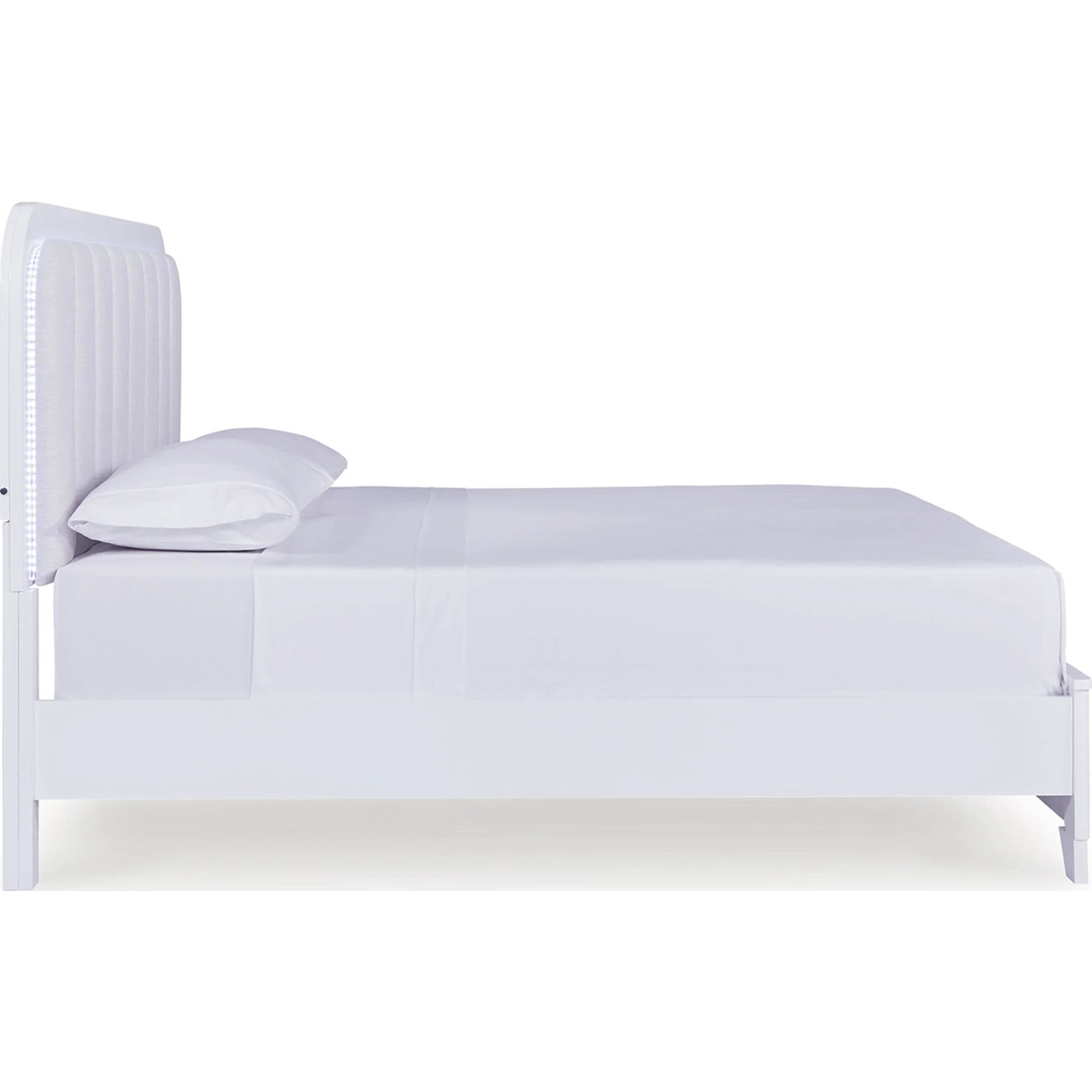 Frostlyn King Panel Bed - Image 7