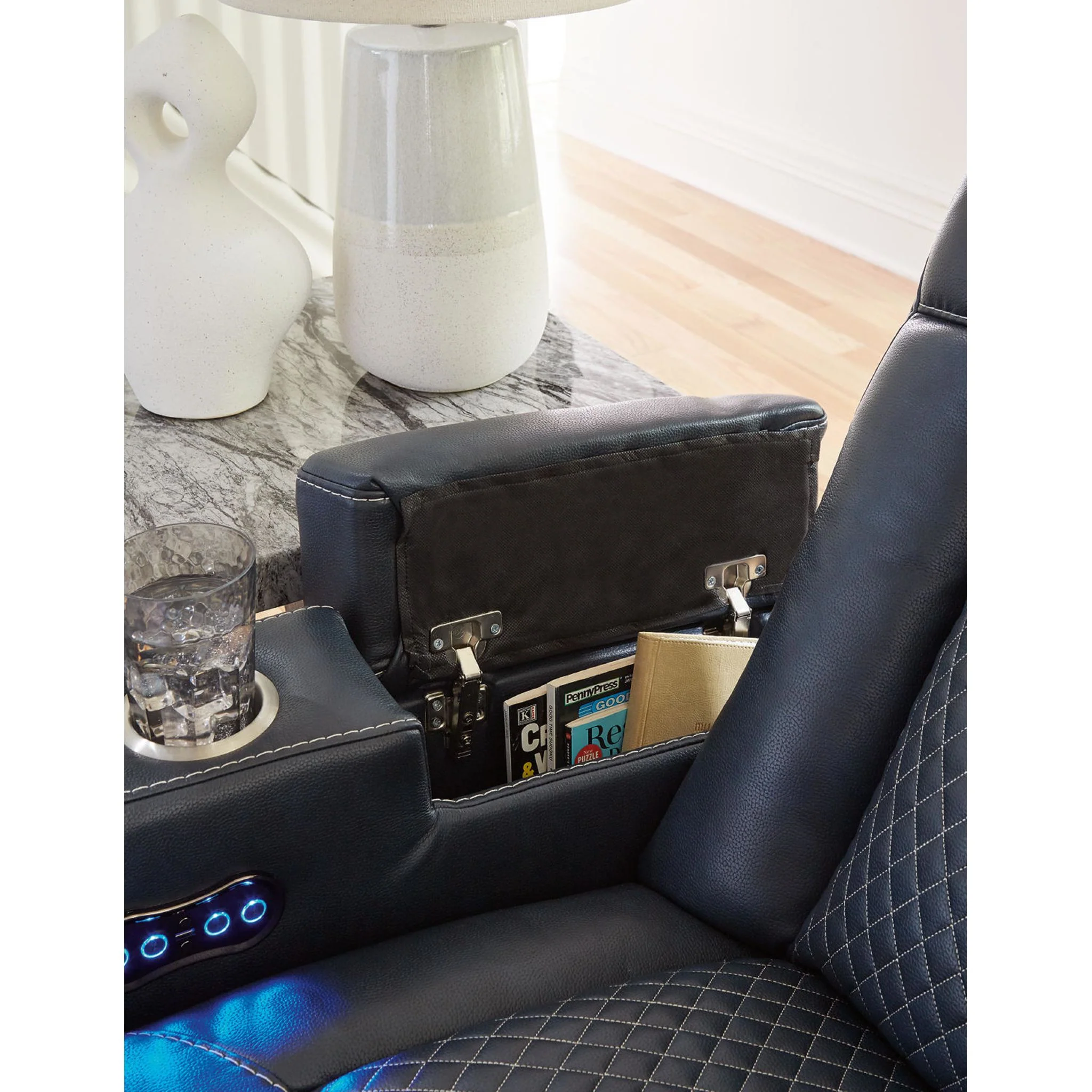 Fyne-Dyme Power Reclining Sofa - Image 15