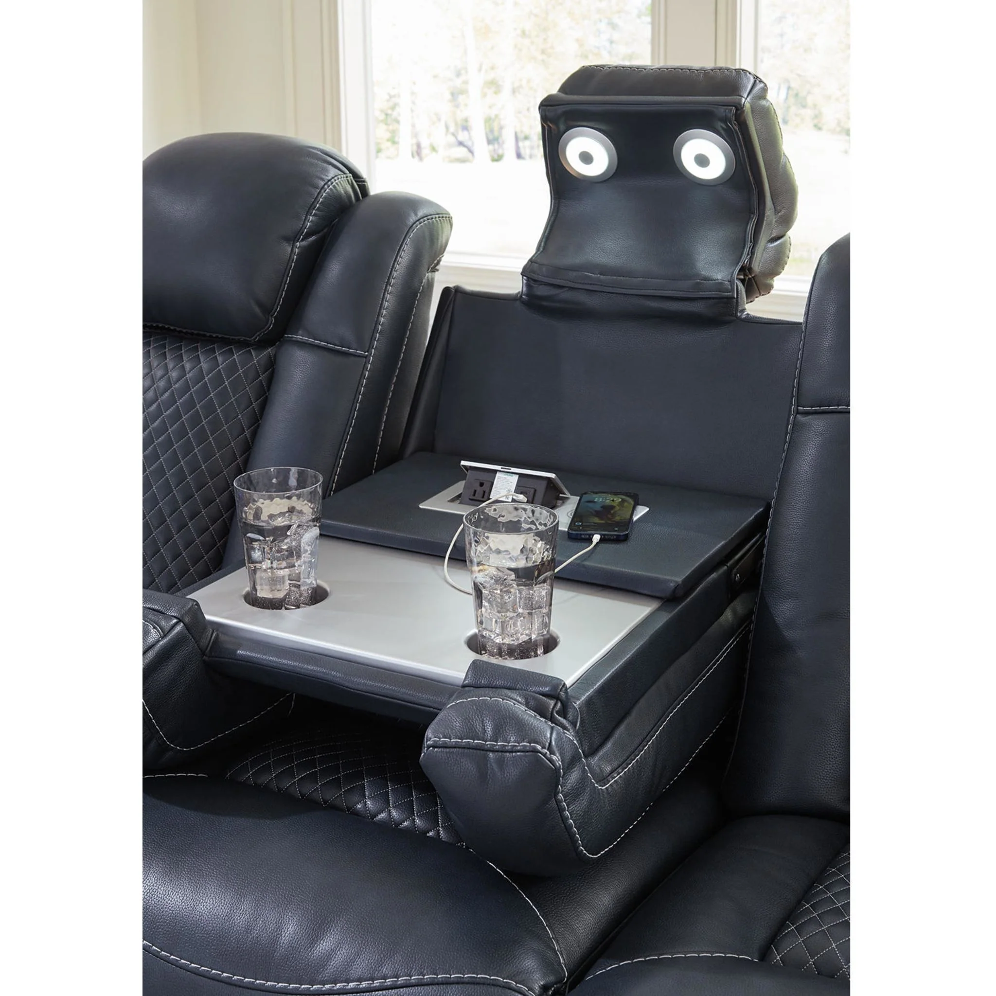 Fyne-Dyme Power Reclining Sofa - Image 9