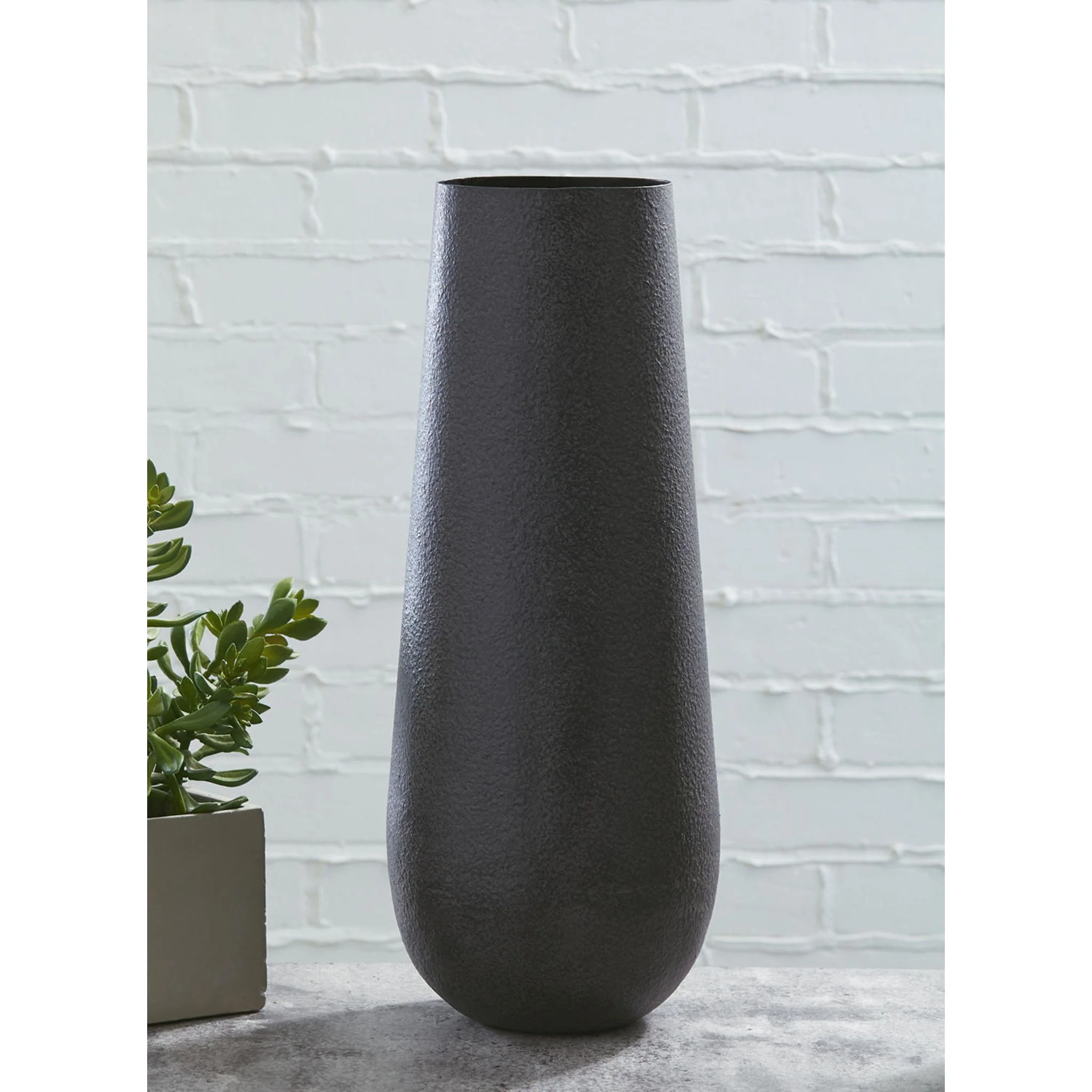 Fynn Vase - Image 2