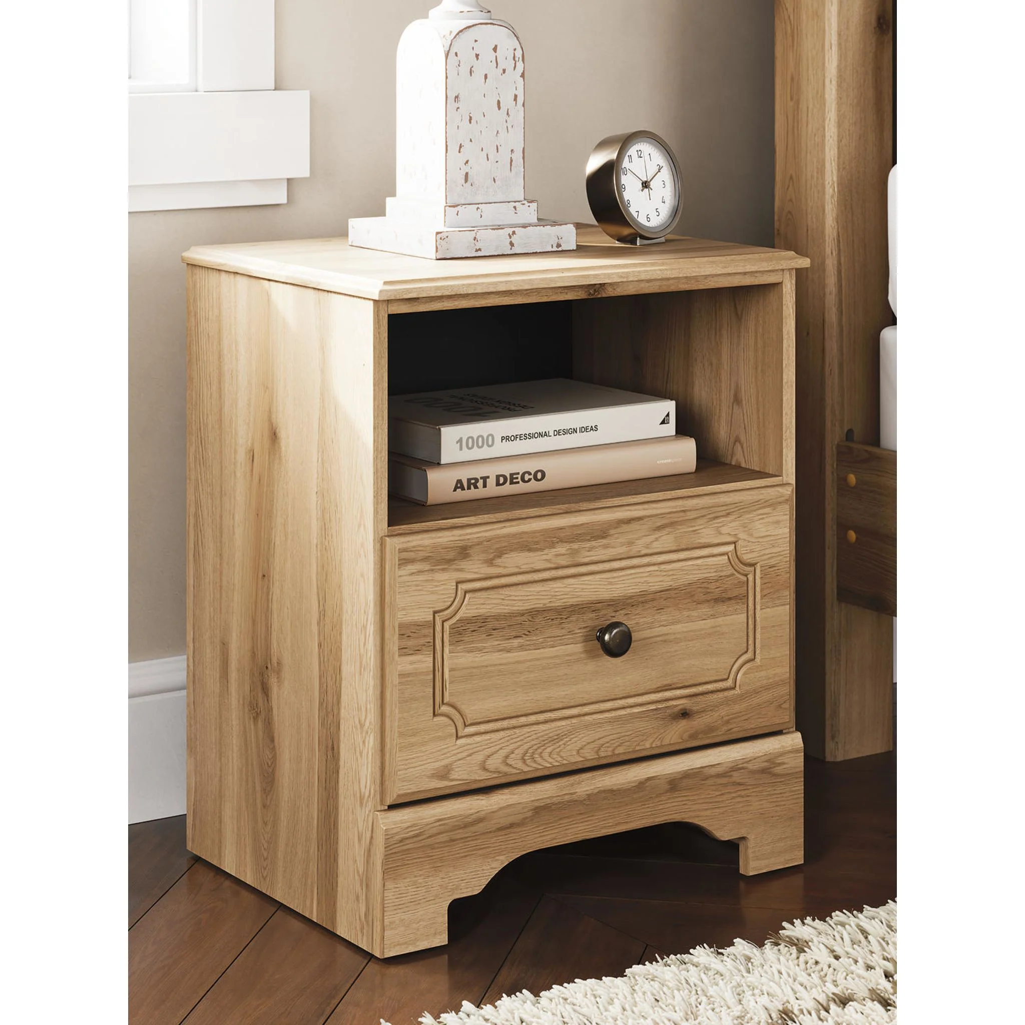 Galletyn Nightstand - Image 2