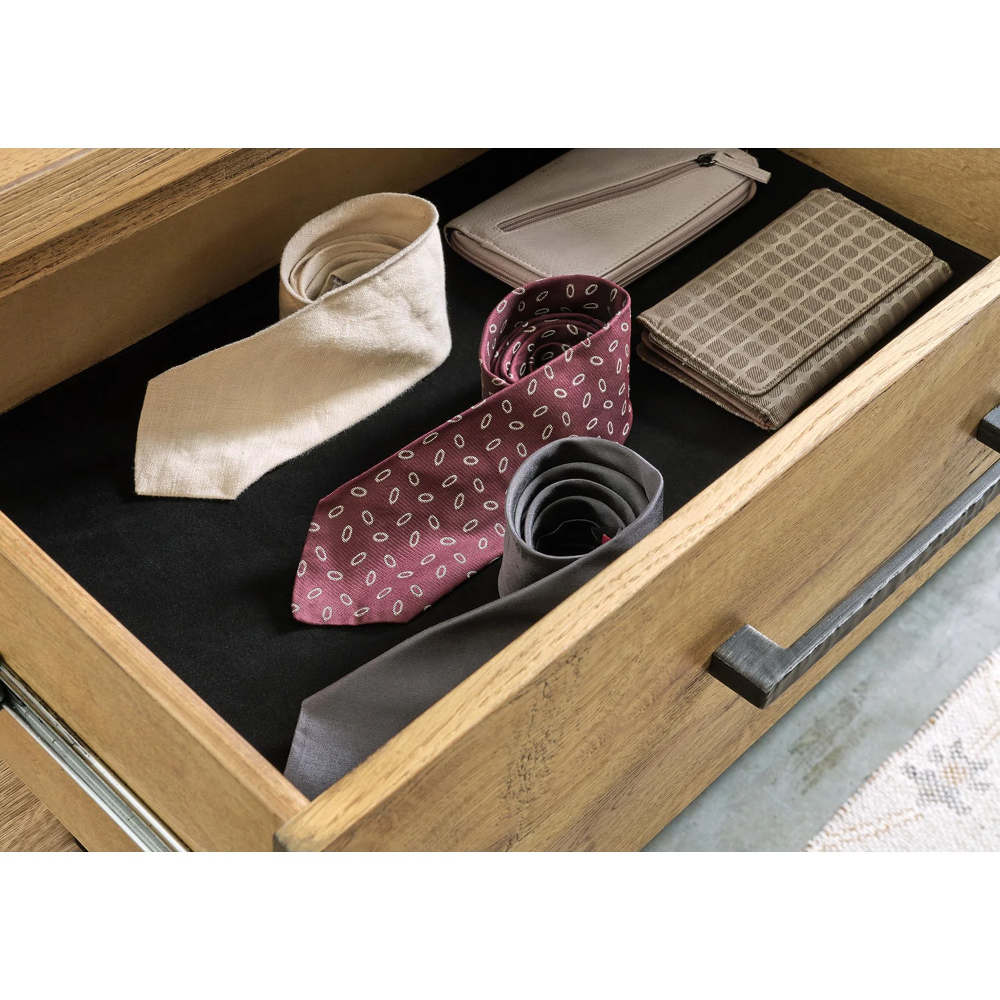 Galliden Chest - Image 11