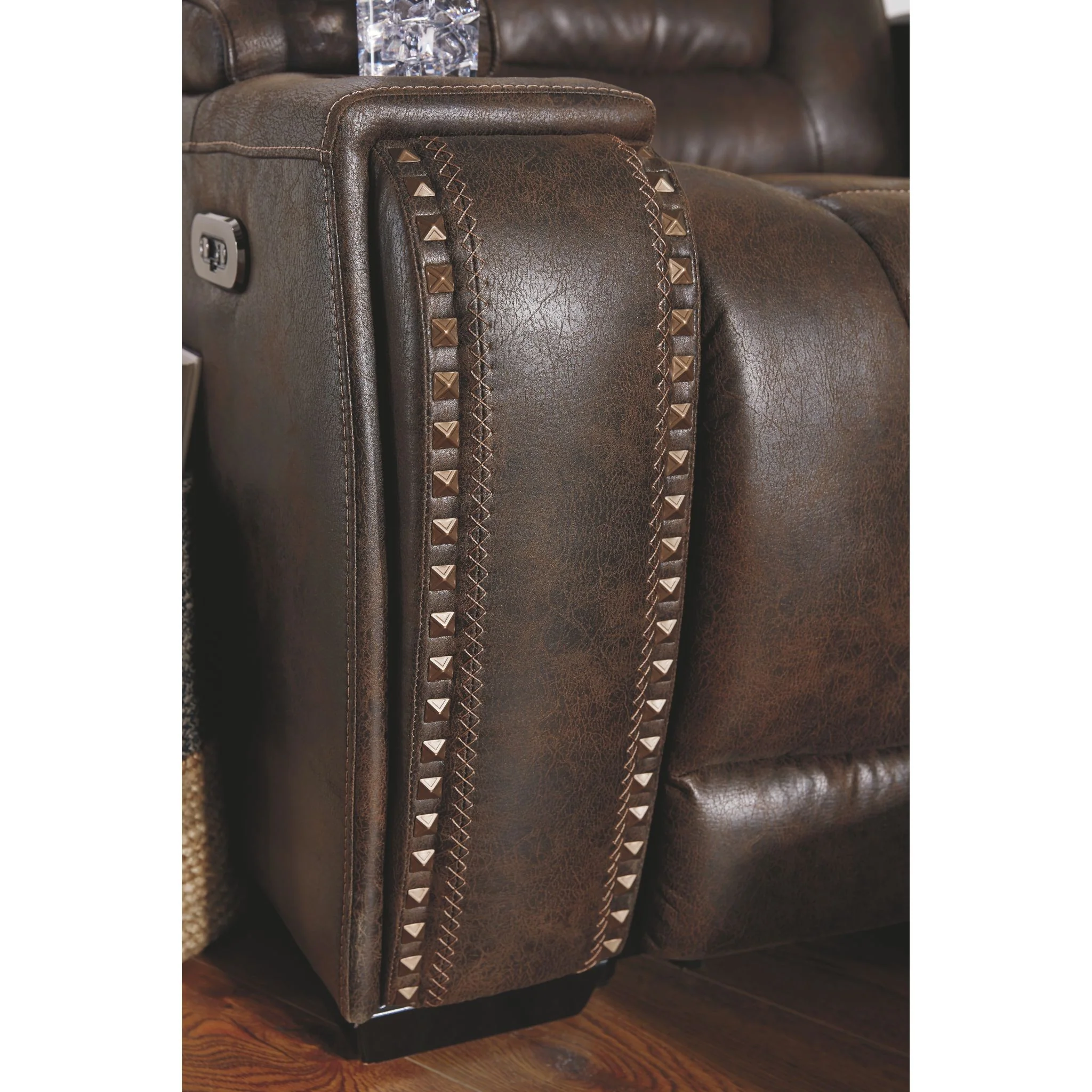 Game Zone Power Reclining Loveseat with Console and Adj Head - Image 10