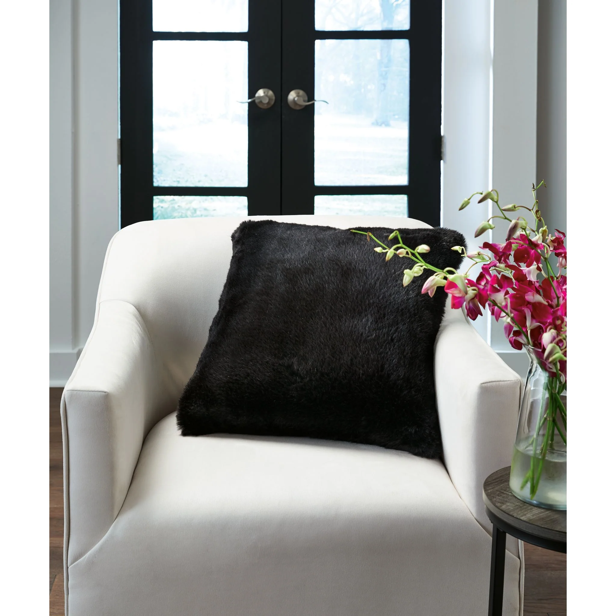 Gariland Accent Pillow - Image 2